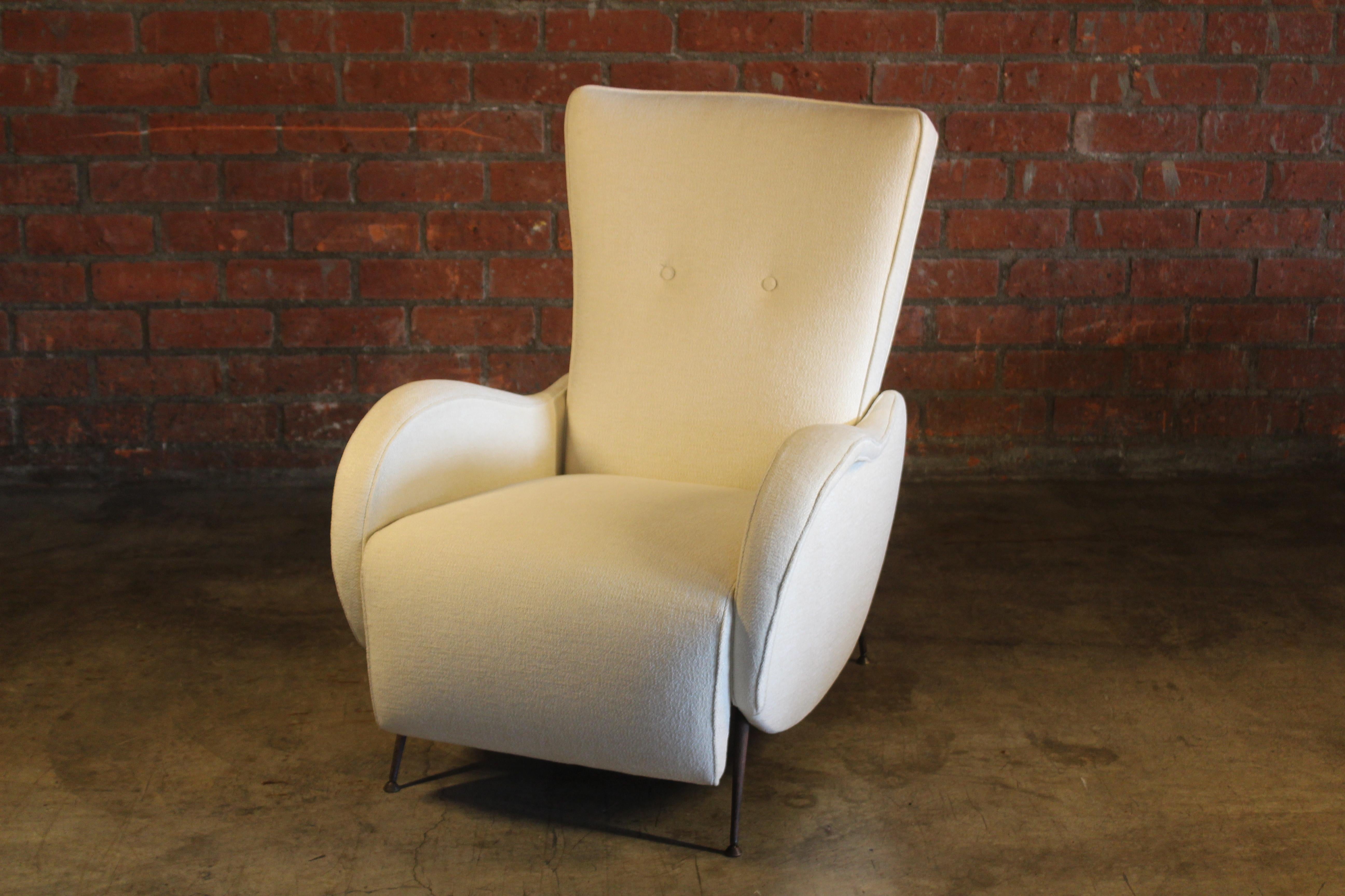 Mid-20th Century 1950s Mid Century Italian Lounge Chair For Sale