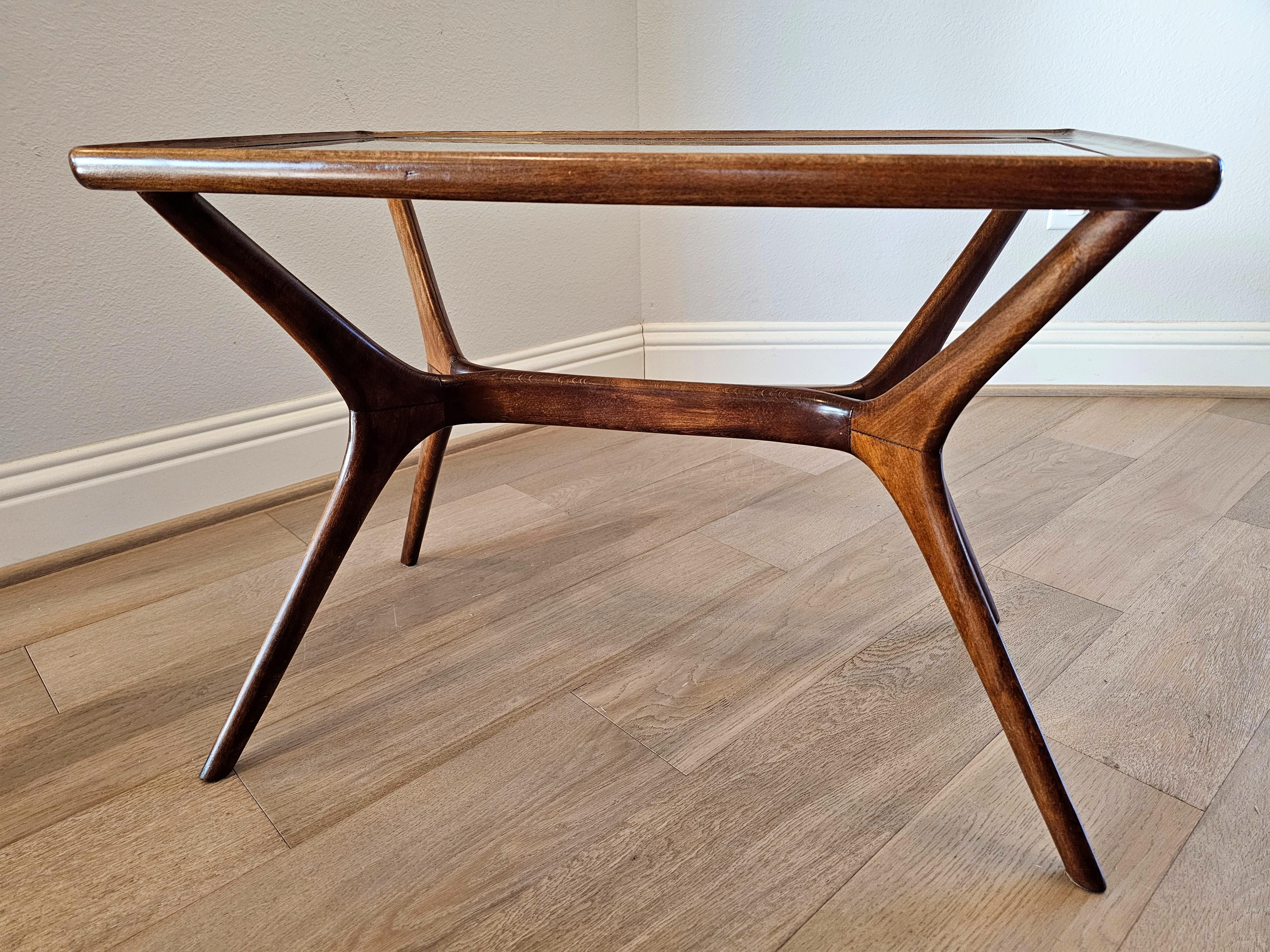 1950s Mid-Century Italian Modern Ico Parisi Style Sculptural Side Table  For Sale 11
