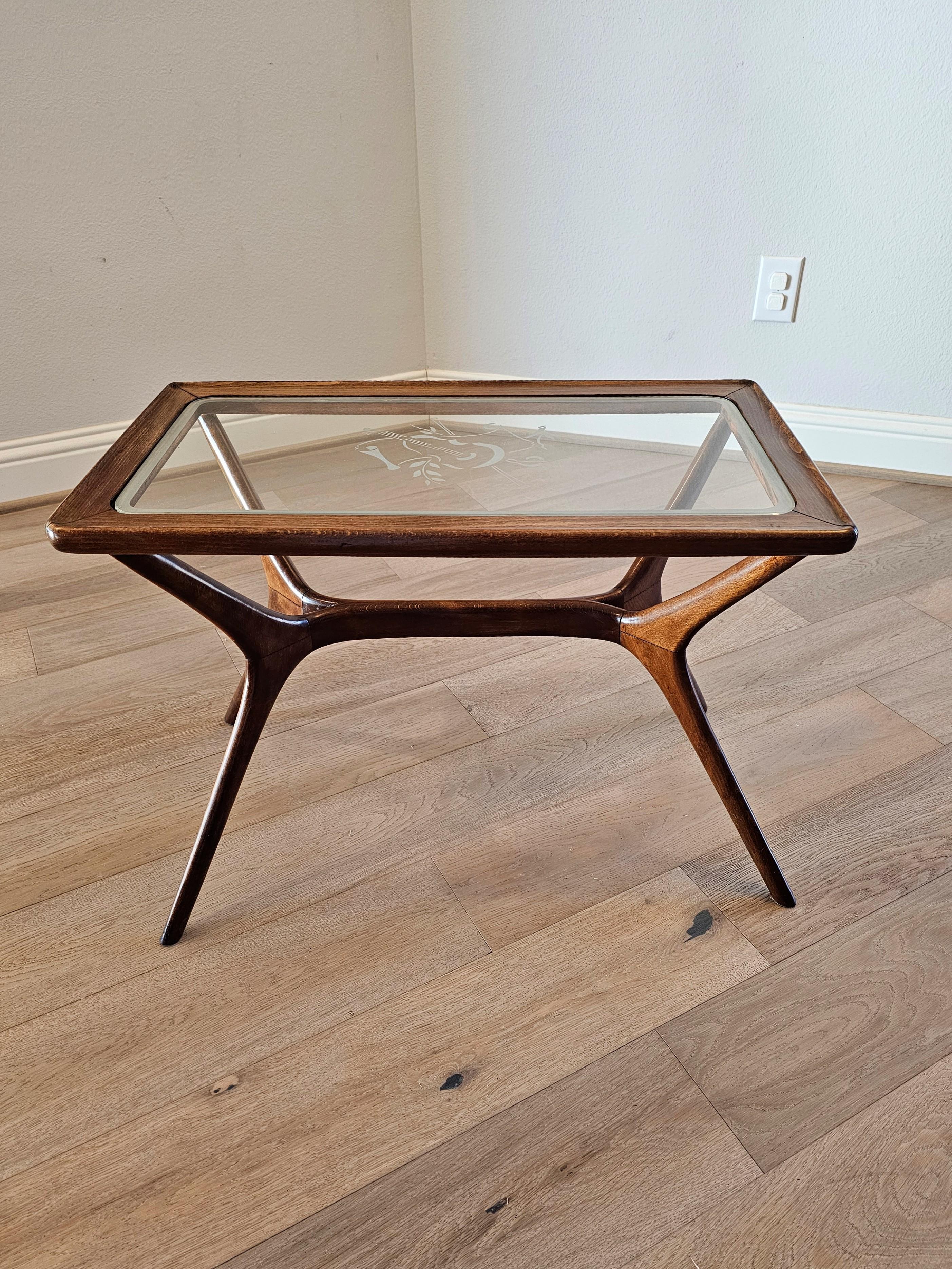 1950s Mid-Century Italian Modern Ico Parisi Style Sculptural Side Table  For Sale 13