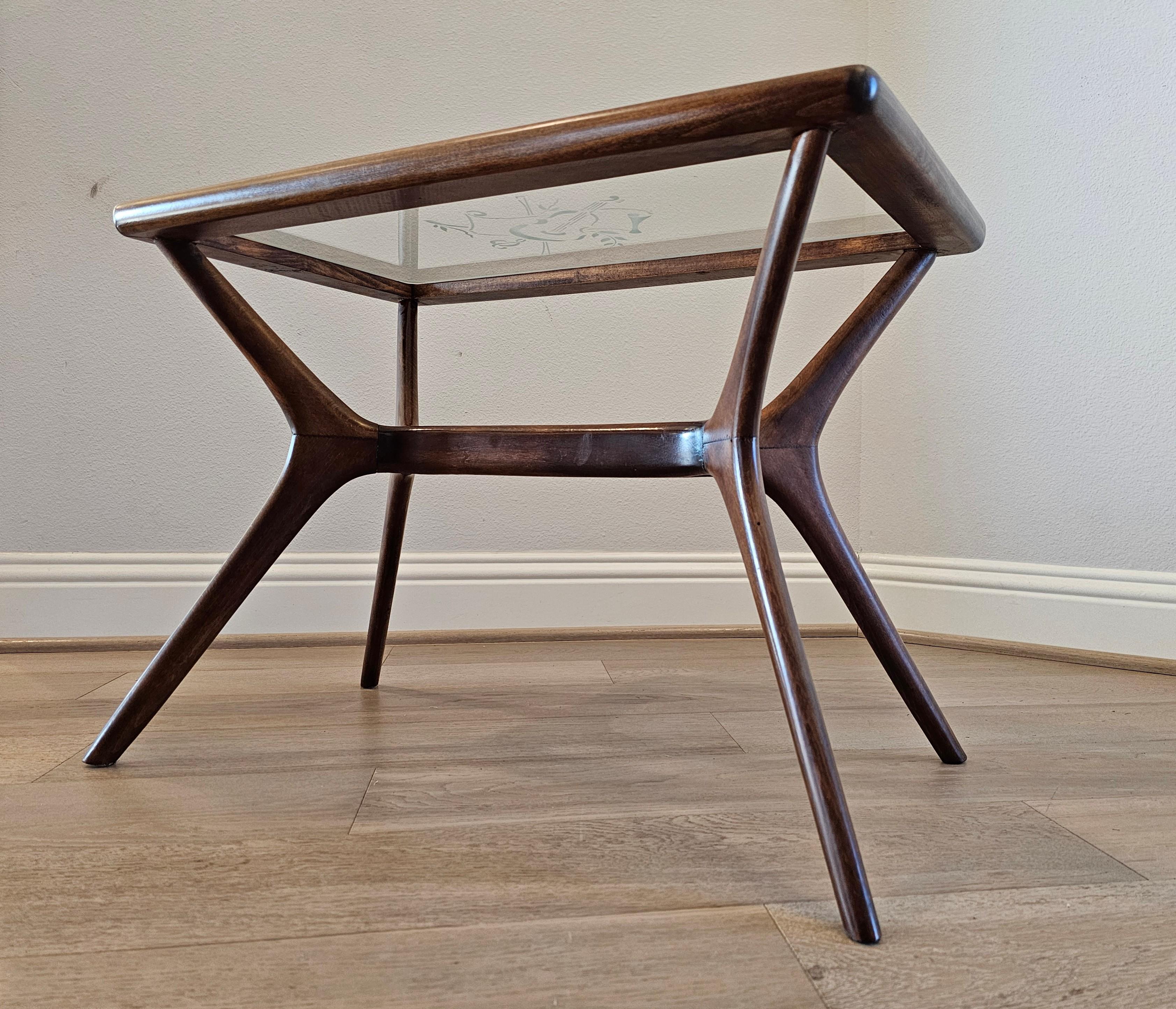 1950s Mid-Century Italian Modern Ico Parisi Style Sculptural Side Table  For Sale 2