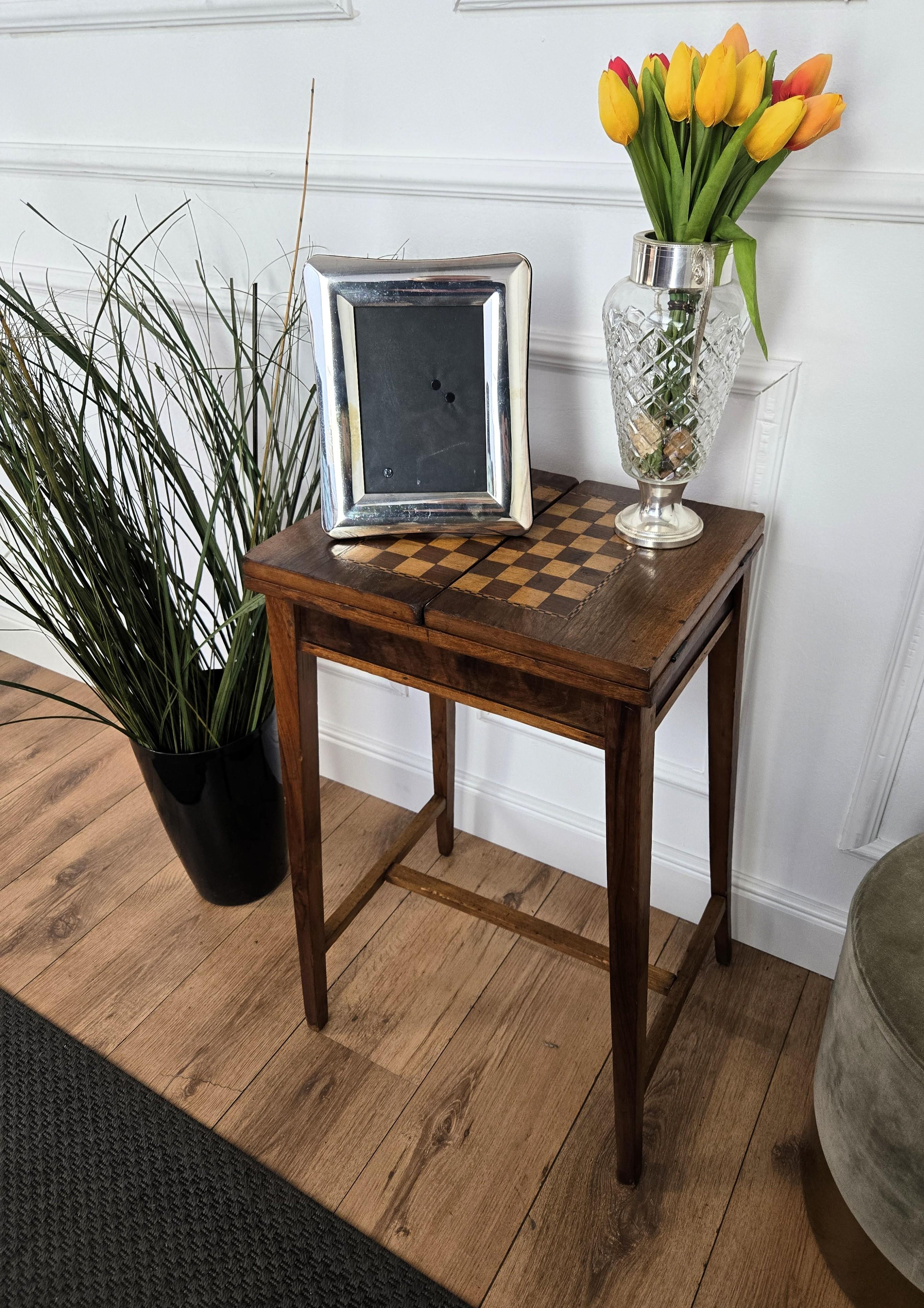 Mid-Century Modern 1950s Mid-Century Italian Walnut Inlay Chess Games Coffee Side Table For Sale