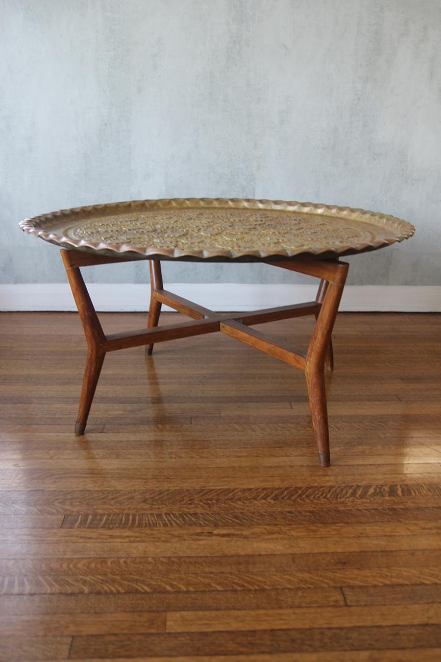 1950s Mid-Century Large Moroccan Tray Coffee Table For Sale 4