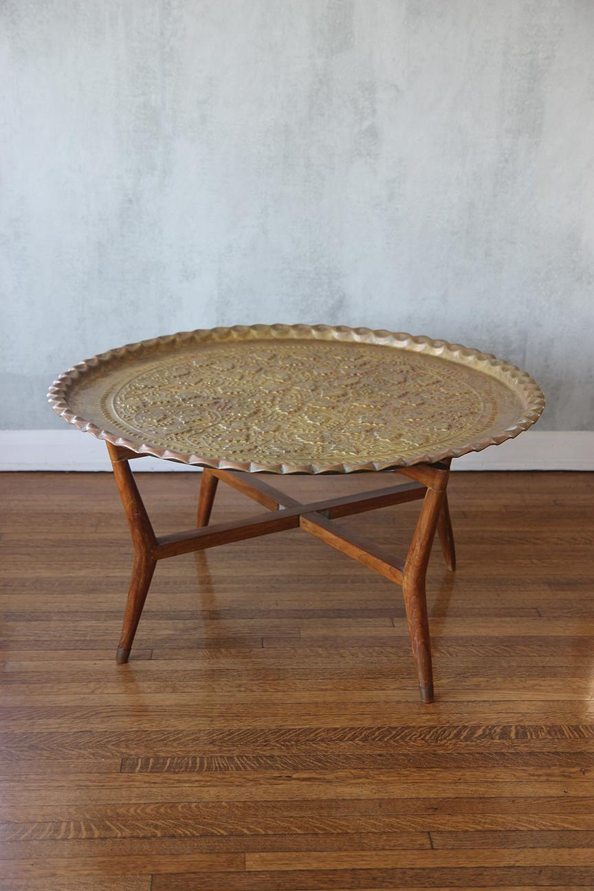 Bohemian 1950s Mid-Century Large Moroccan Tray Coffee Table For Sale