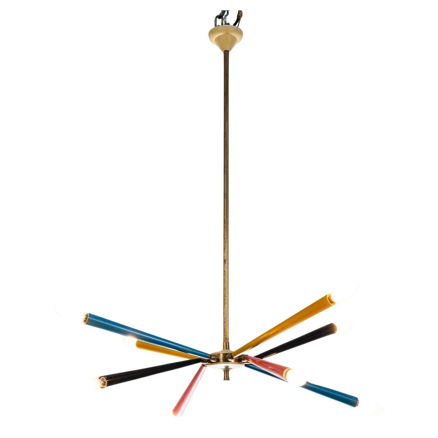 Vintage 1950s Arredoluce Messing Sputnik Kronleuchter - Mid-Century Modern Icon
Dieser atemberaubende Sputnik-Kronleuchter von Arredoluce, der in den 1950er Jahren in Italien hergestellt wurde, bringt einen Hauch von lebendigem Mid-Century-Stil in