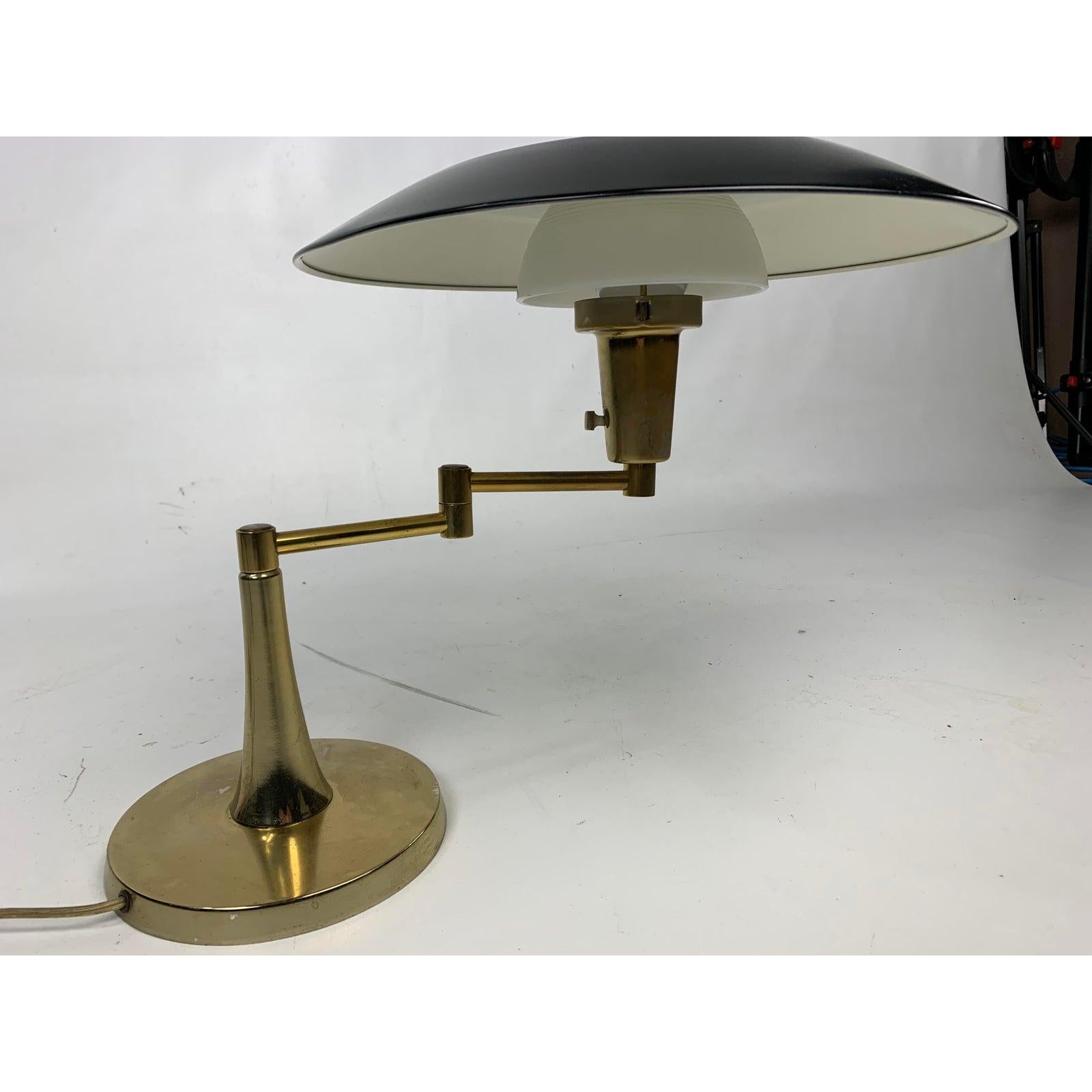 Unknown 1950s Mid-Century Modern Atomic Saucer Desk Lamp