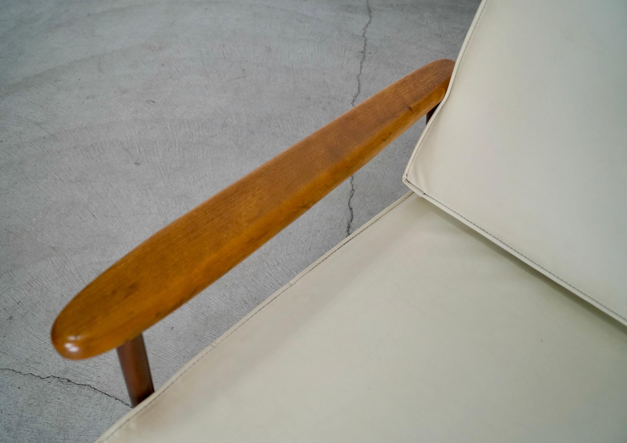 1950's Mid-Century Modern Baumritter Lounge Chair For Sale 8