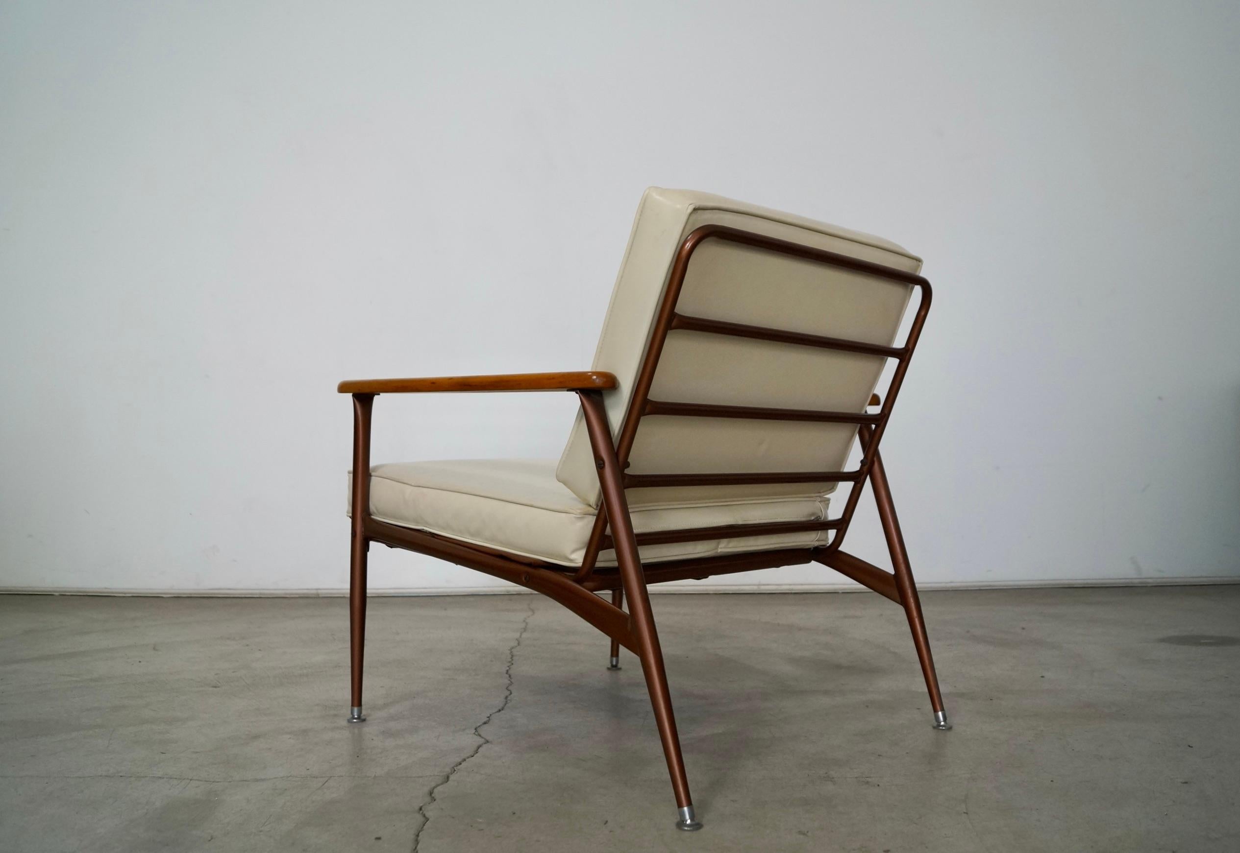 1950's Mid-Century Modern Baumritter Lounge Chair For Sale 1