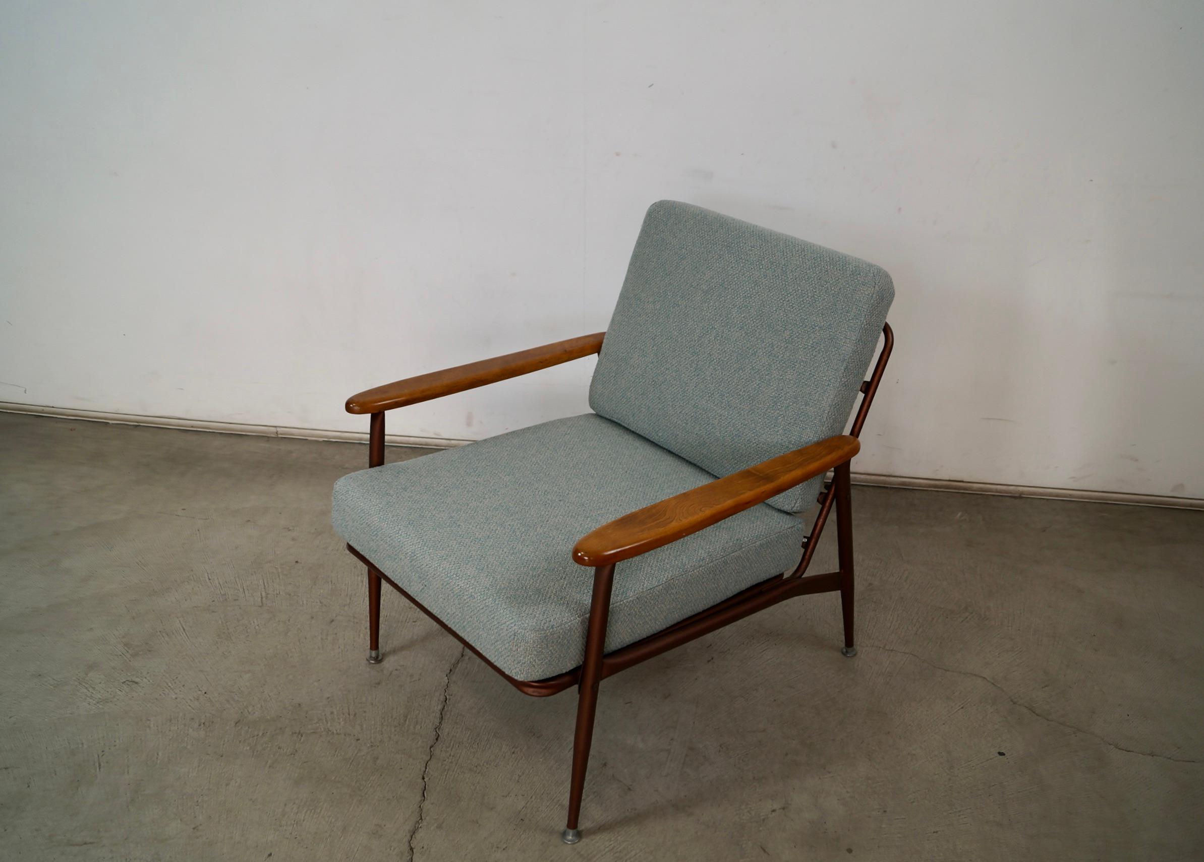 Mid-Century moderno Sedia da salotto in metallo e legno Baumritter, stile metà del secolo scorso in vendita