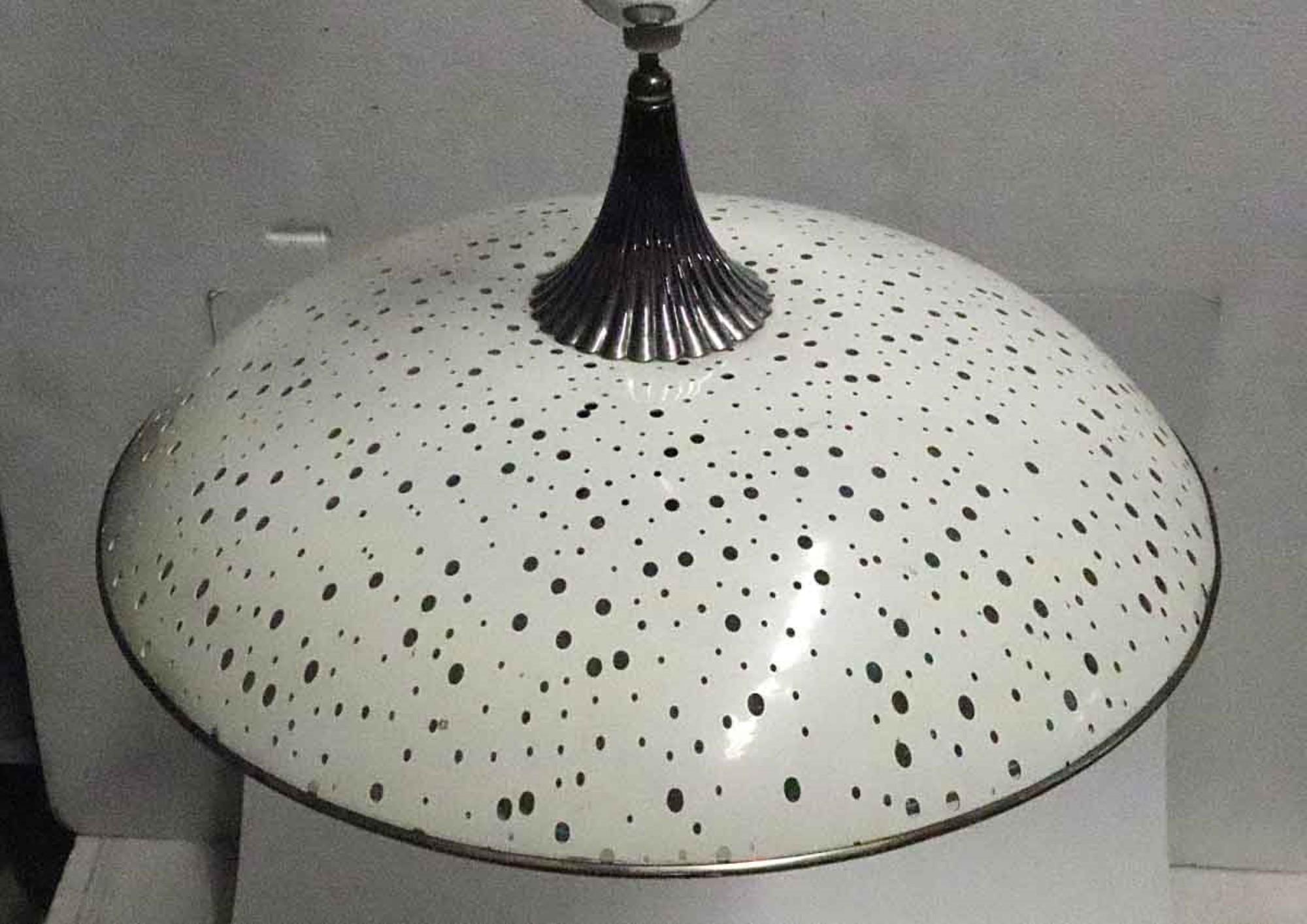 Américain 1950s Mid-Century Modern Black and White Pull Cord Dining Room Pendant Light