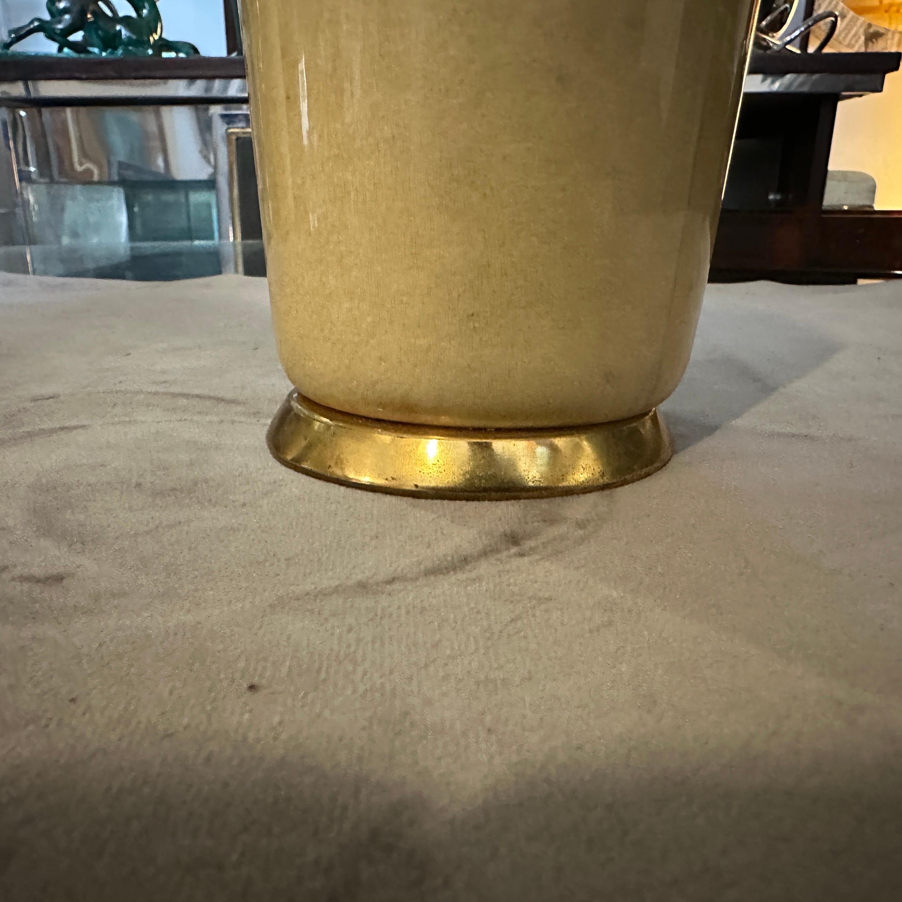 1950s Mid-Century Modern Brass and Amber Goatskin Cocktail Shaker by Aldo Tura For Sale 3