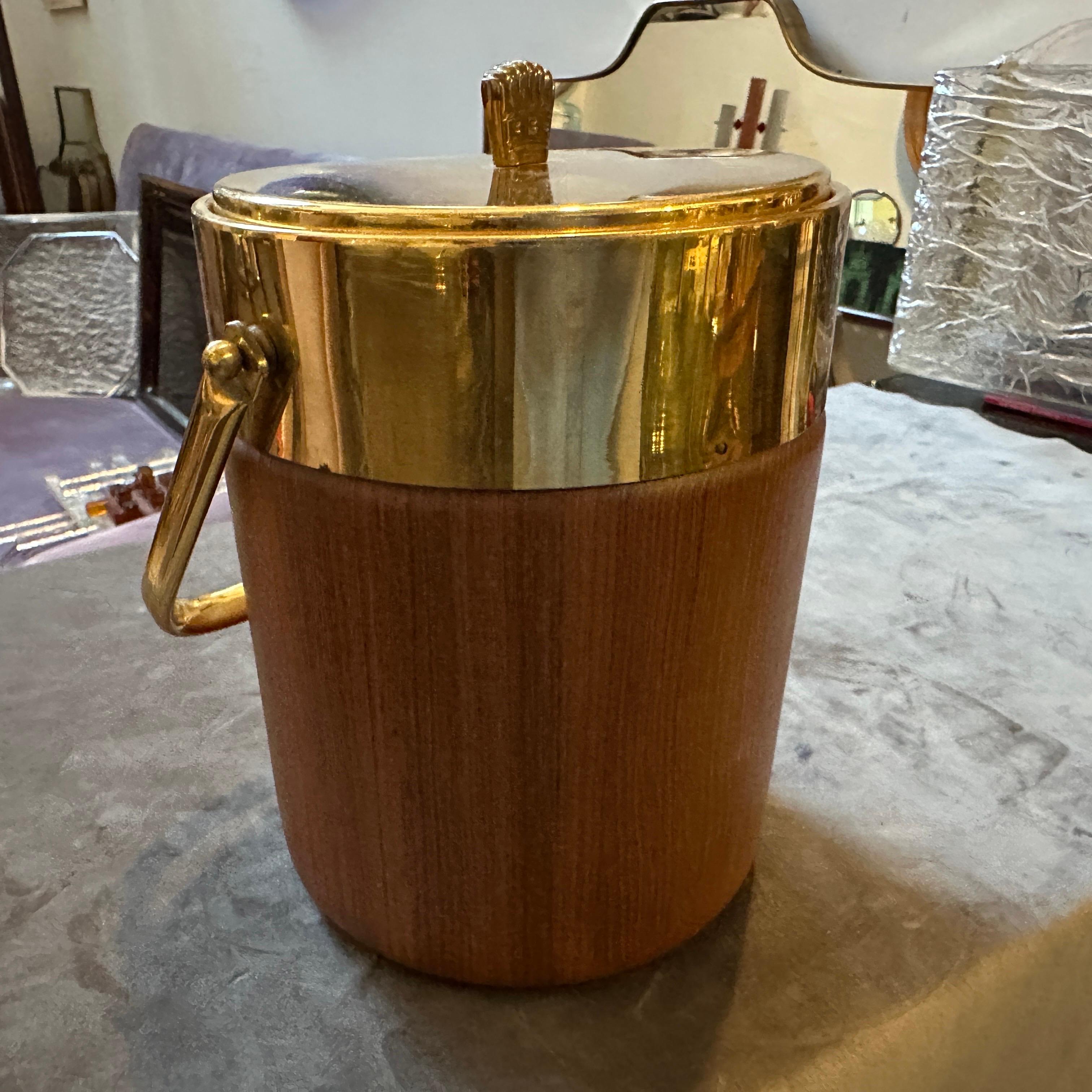Ottone Secchiello per il ghiaccio in ottone e legno del 1950 di Aldo Tura per Macabo in vendita