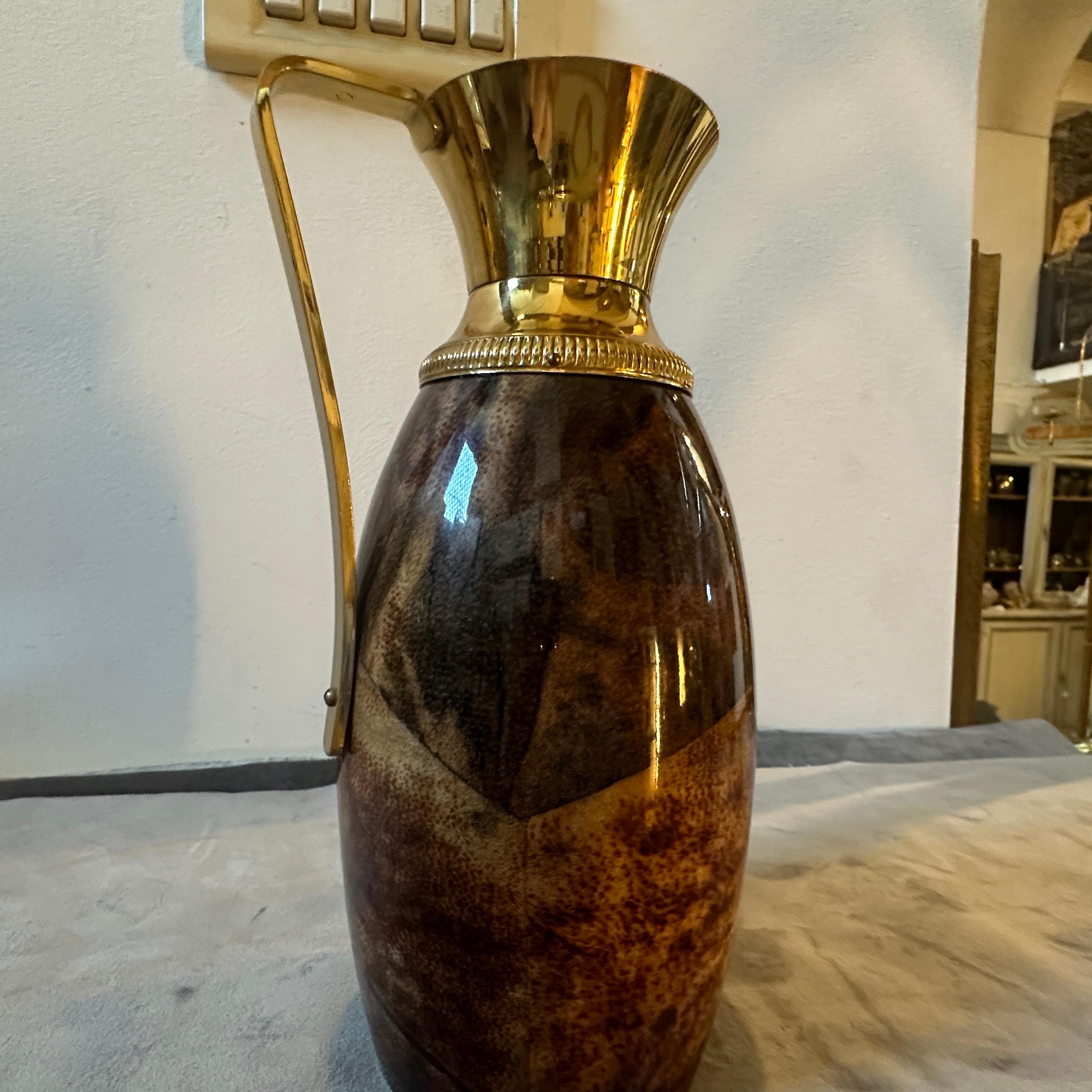 Hand-Crafted 1950s Mid-Century Modern Brown Goatskin and Brass Carafe By Aldo Tura For Sale