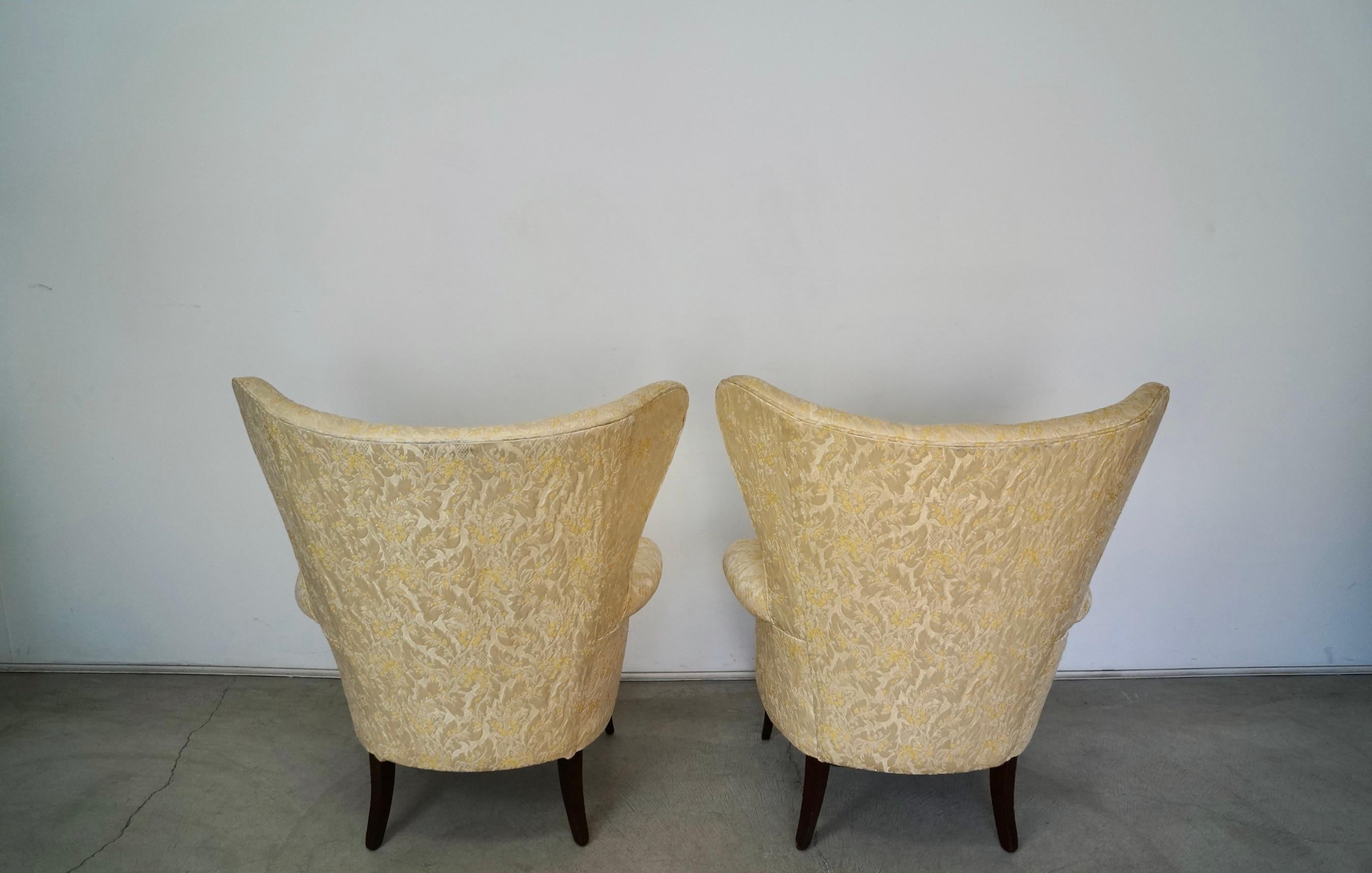 1950s Mid-Century Modern Butterfly Wingback Chairs, a Pair 2