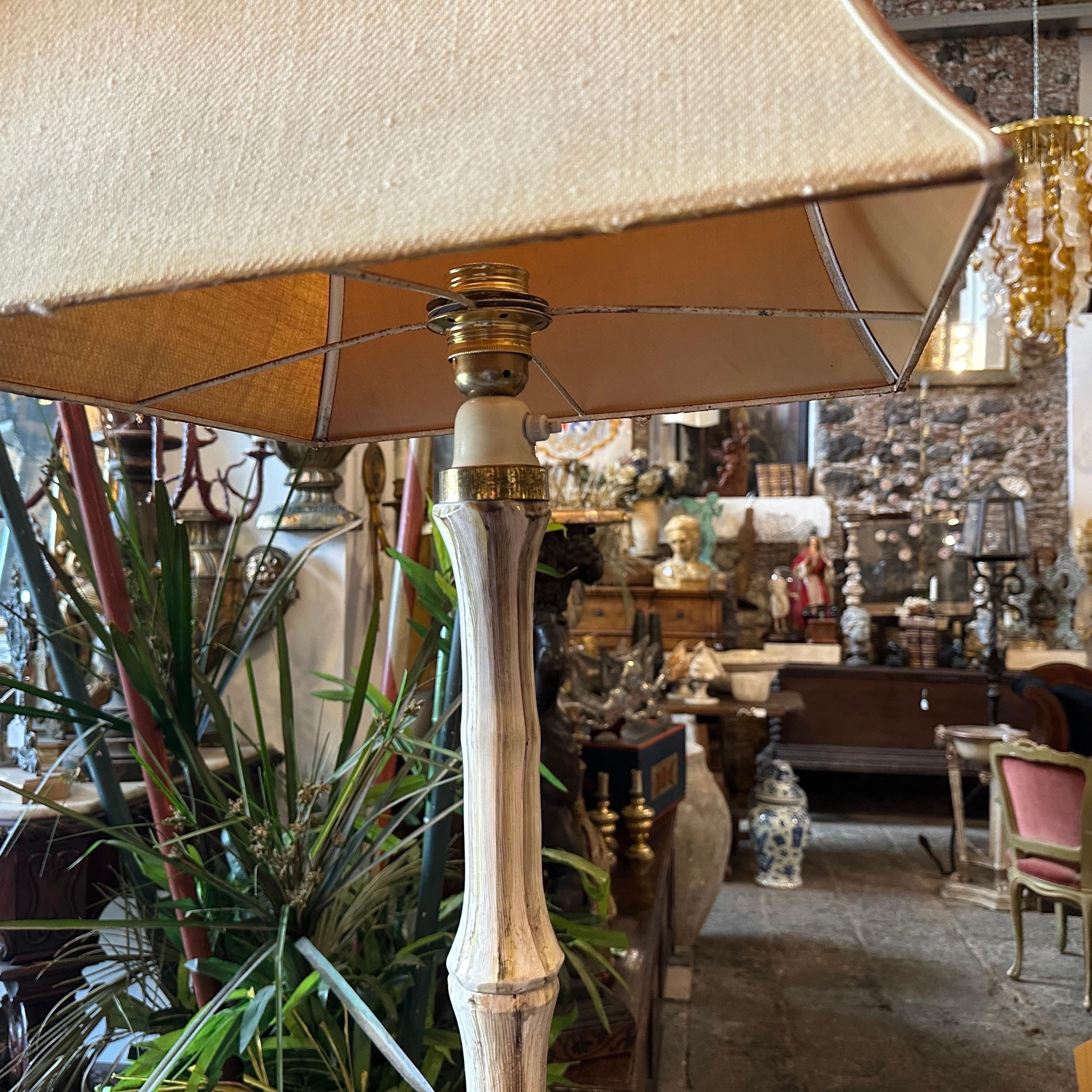 1950s Mid-Century Modern Keramik und Messing Italienische Stehlampe im Angebot 6
