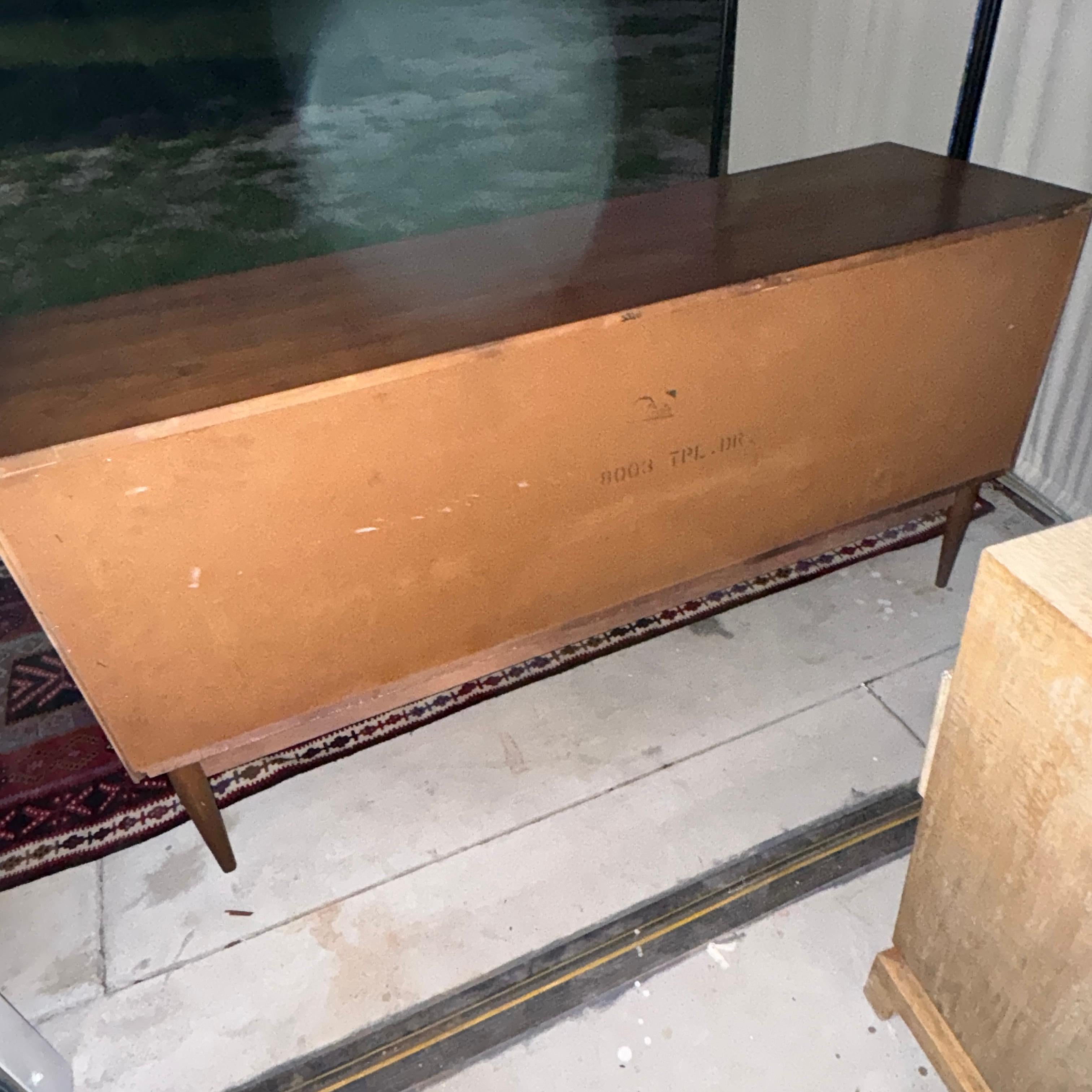 1950s Mid Century Modern Dixie Walnut Lowboy 9 Drawer Dresser 2