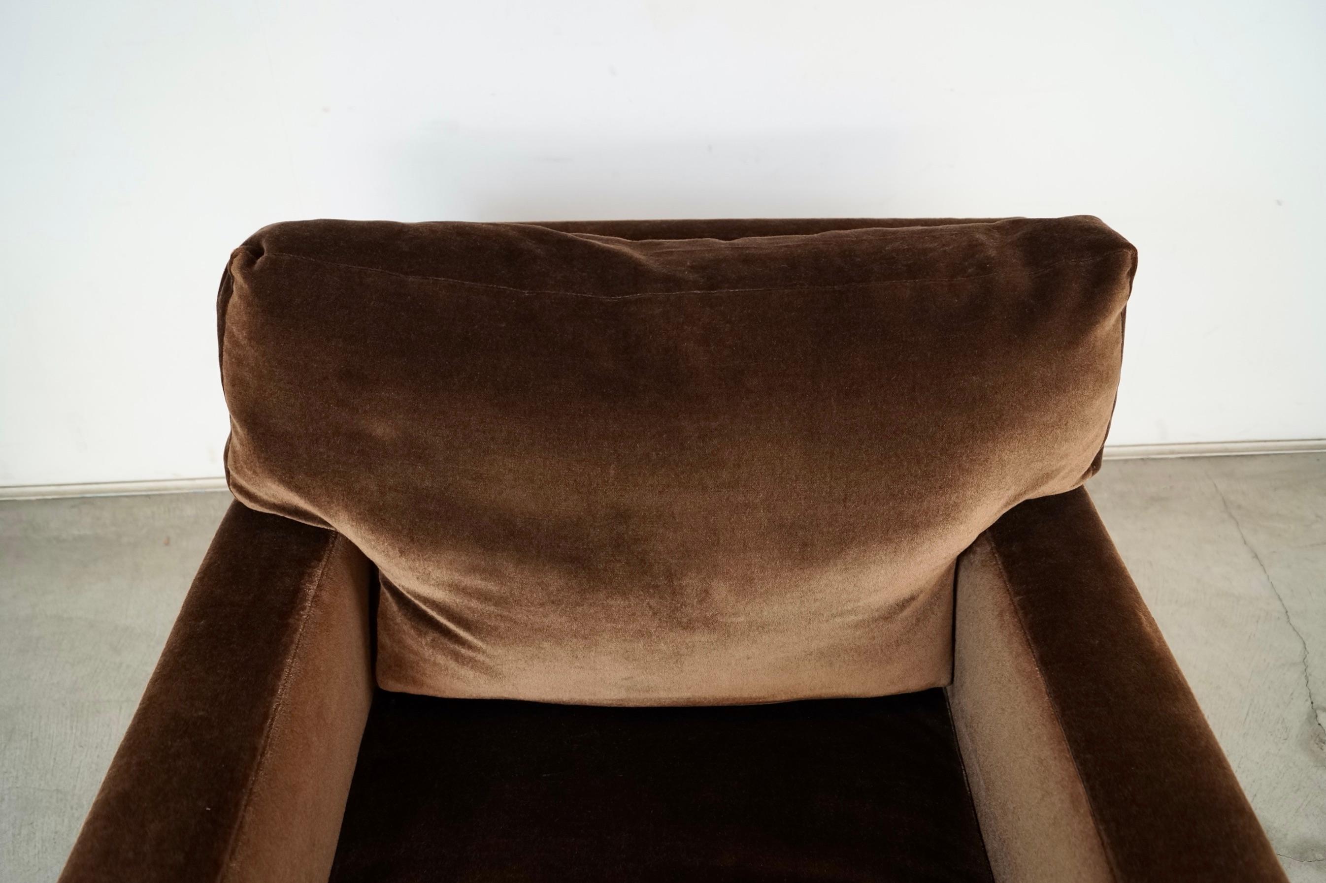 Moderner Loungesessel mit Daunenfüllung aus Mohair aus der Jahrhundertmitte 1950 im Angebot 8