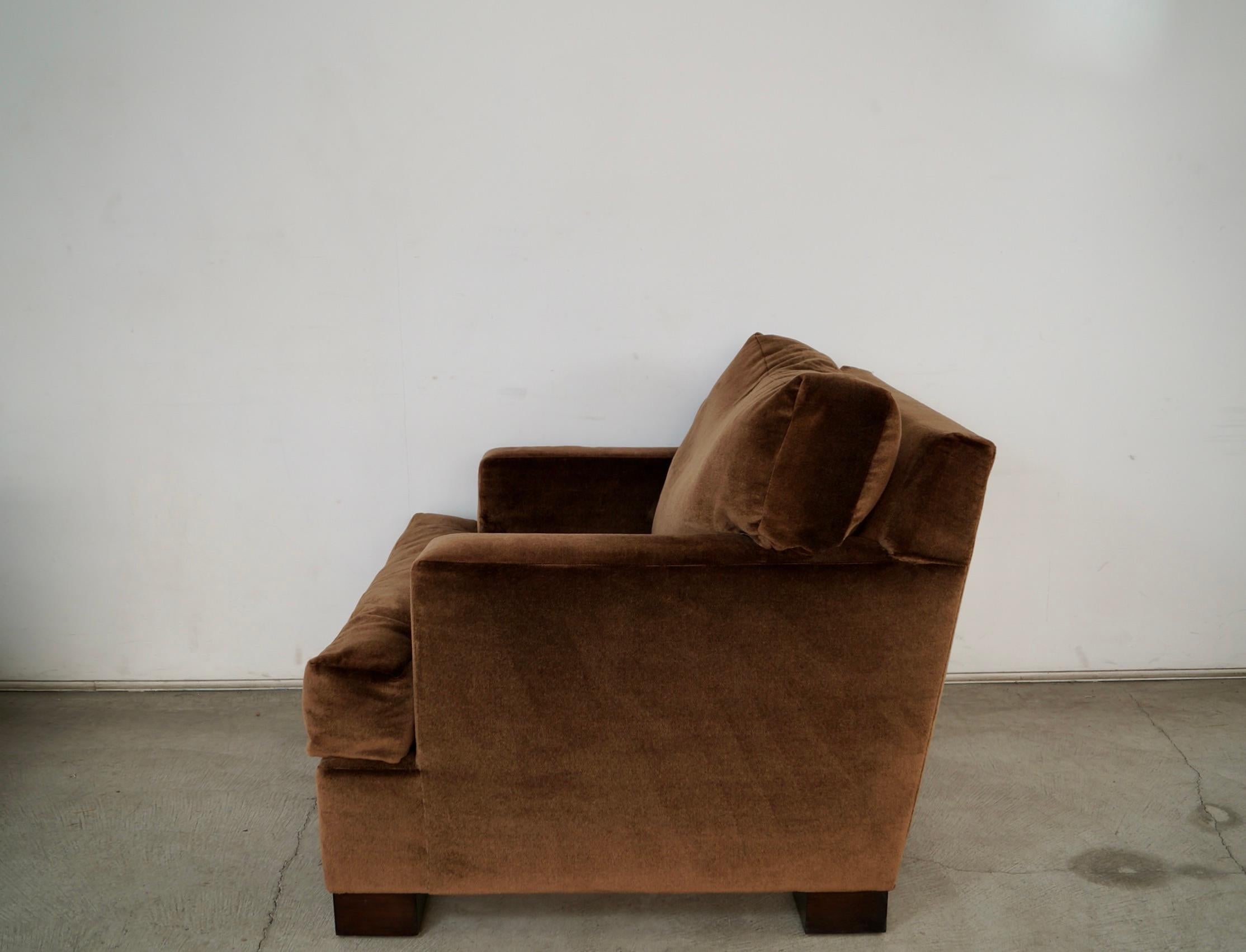 Moderner Loungesessel mit Daunenfüllung aus Mohair aus der Jahrhundertmitte 1950 (Mitte des 20. Jahrhunderts) im Angebot