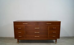 1950's Mid-Century Modern Drexel Biscayne Walnut 11-Drawer Dresser