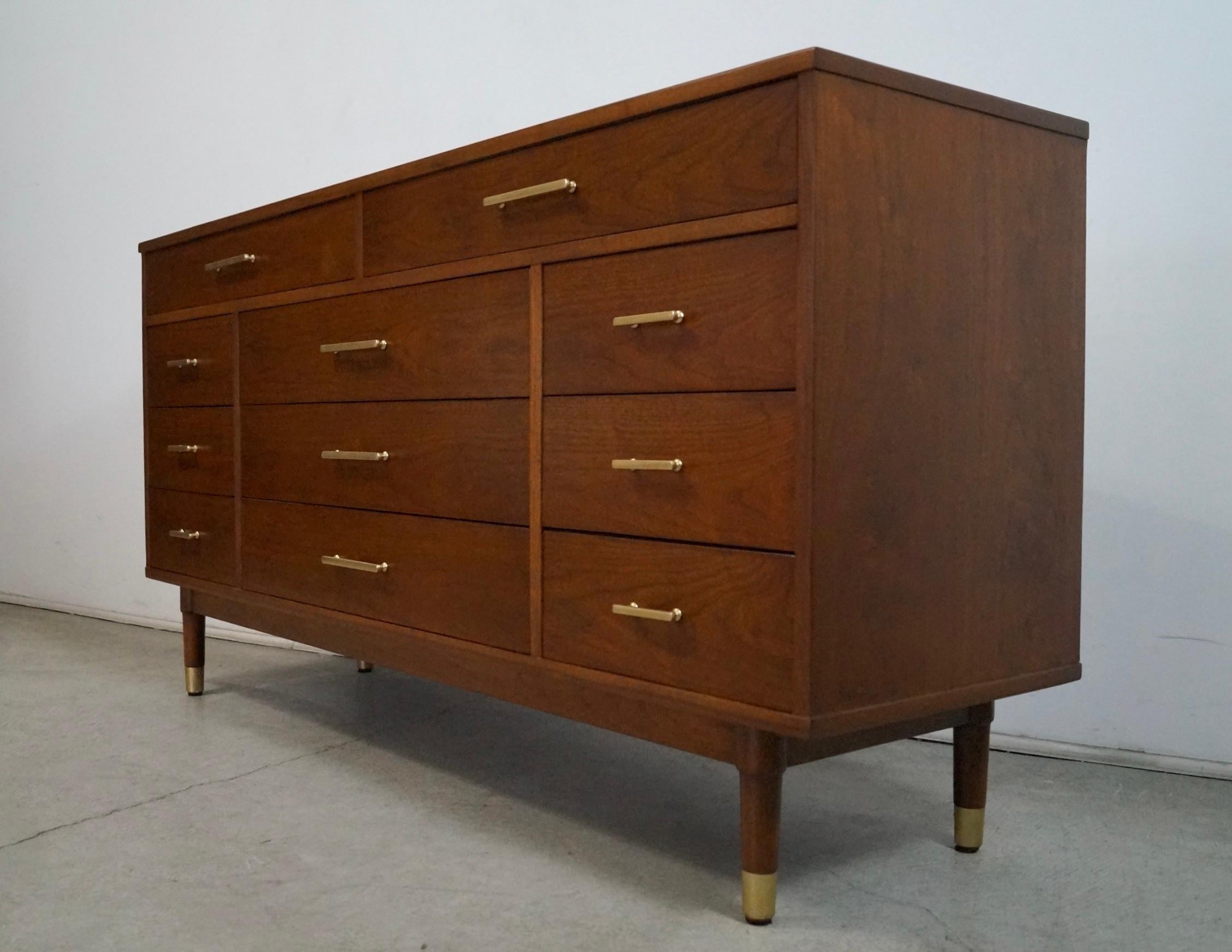 American 1950's Mid-Century Modern Drexel Biscayne Walnut 11-Drawer Dresser For Sale