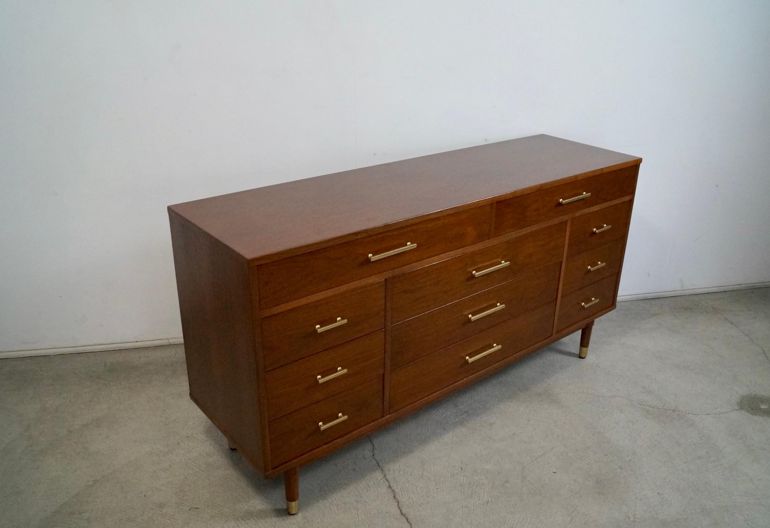 Mid-20th Century 1950's Mid-Century Modern Drexel Biscayne Walnut 11-Drawer Dresser For Sale