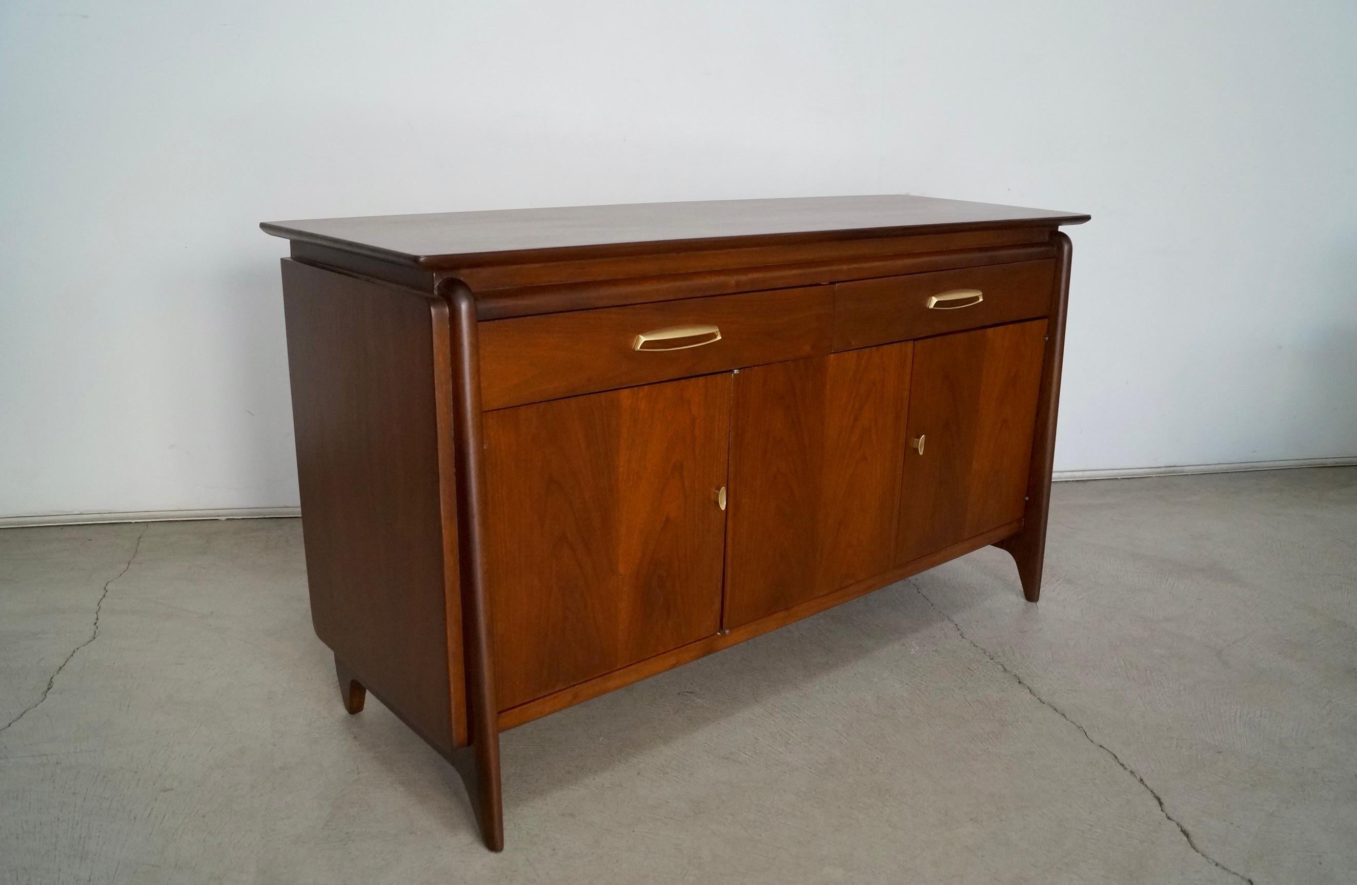 1950's Mid-Century Modern Drexel Projection Sideboard Credenza  3