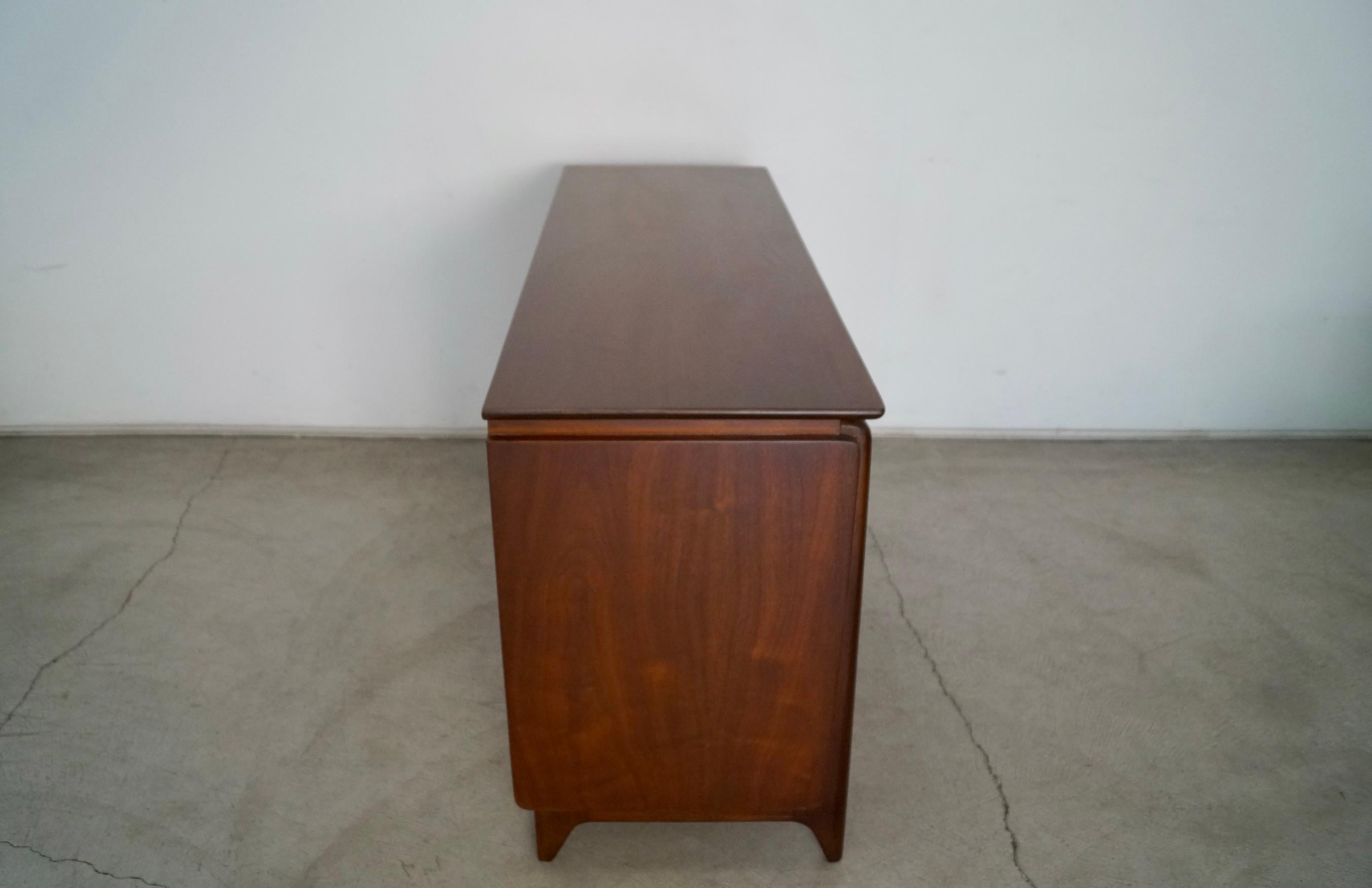 1950's Mid-Century Modern Drexel Projection Sideboard Credenza  4