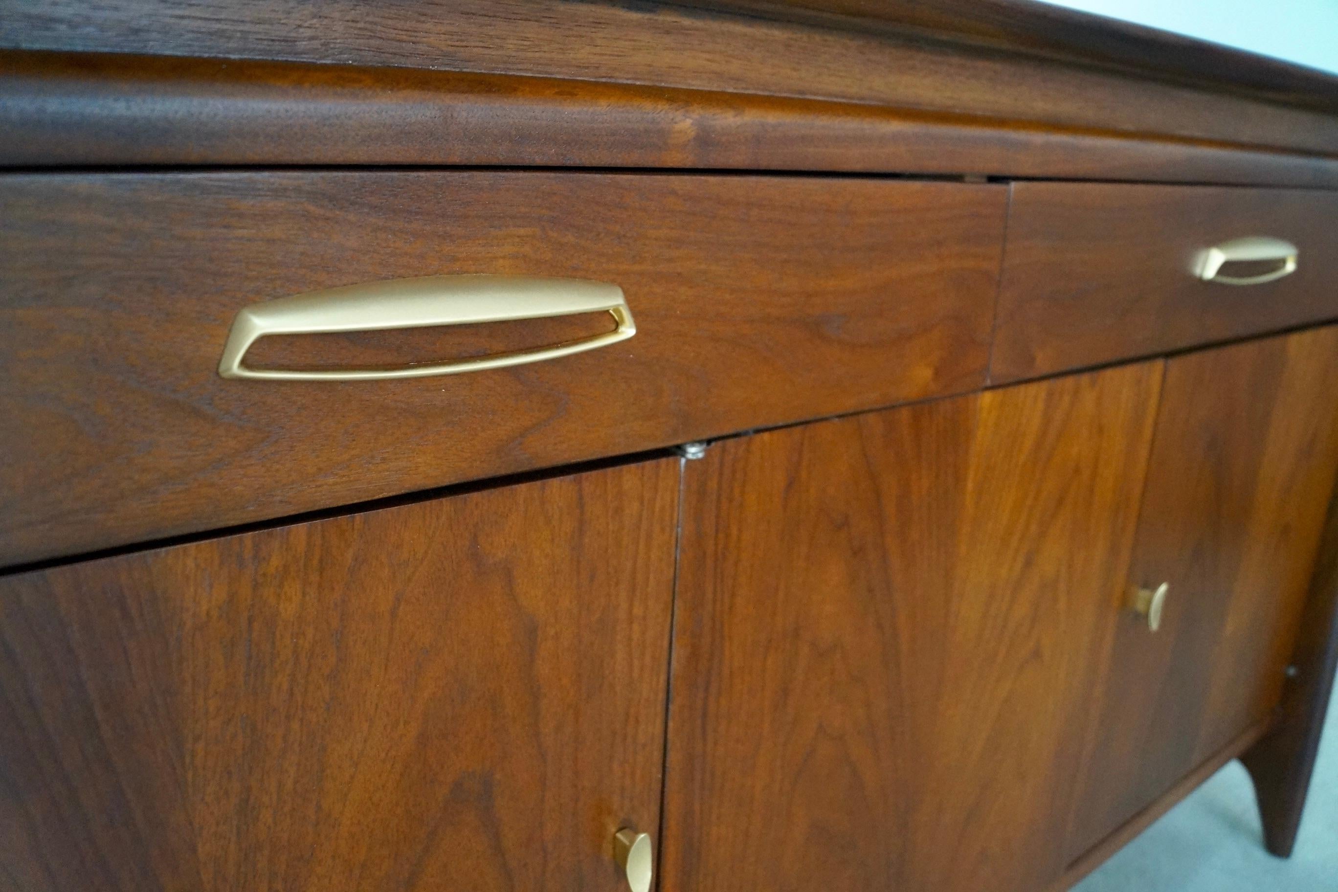 1950's Mid-Century Modern Drexel Projection Sideboard Credenza  7