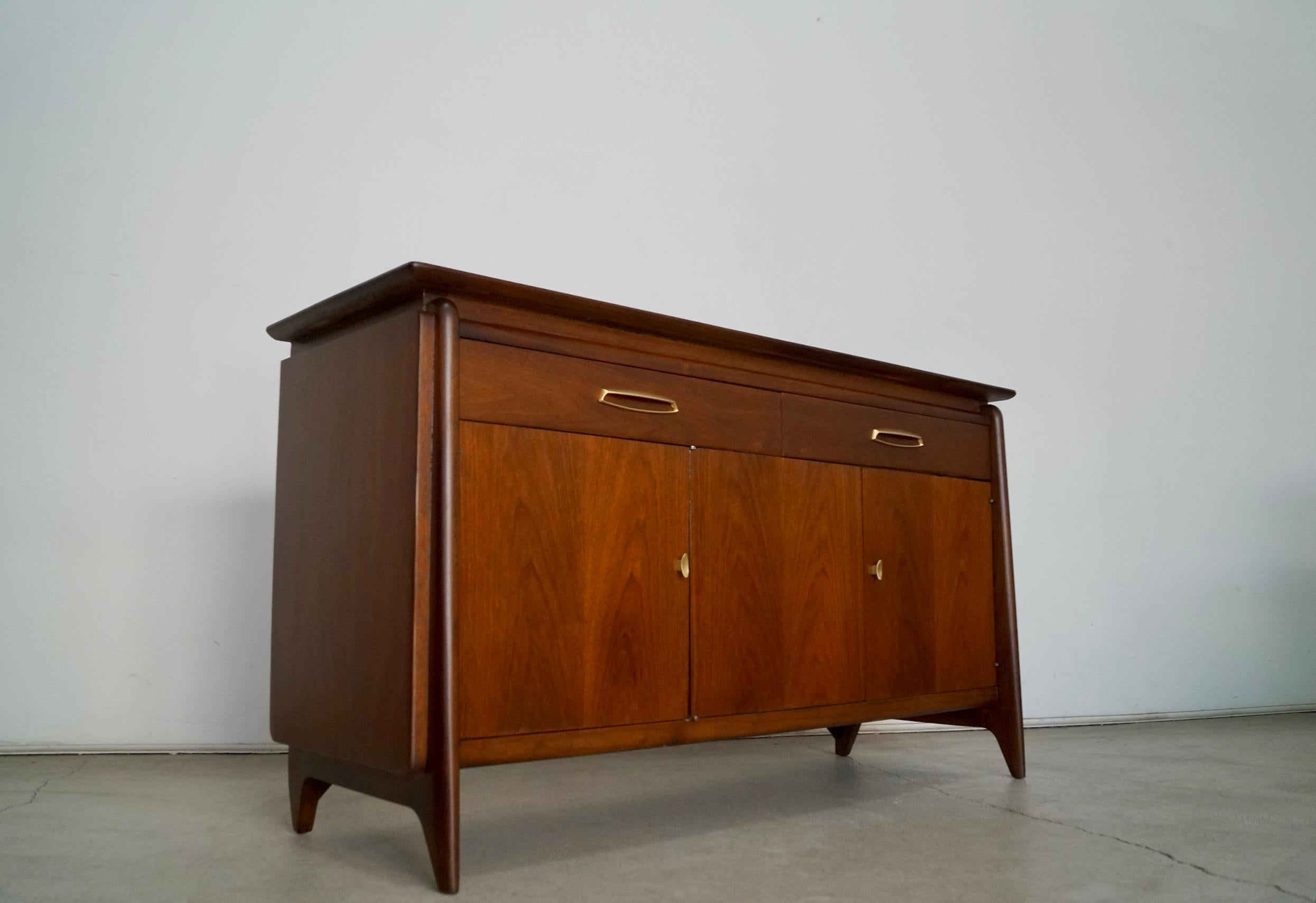 1950's Mid-Century Modern Drexel Projection Sideboard Credenza  2
