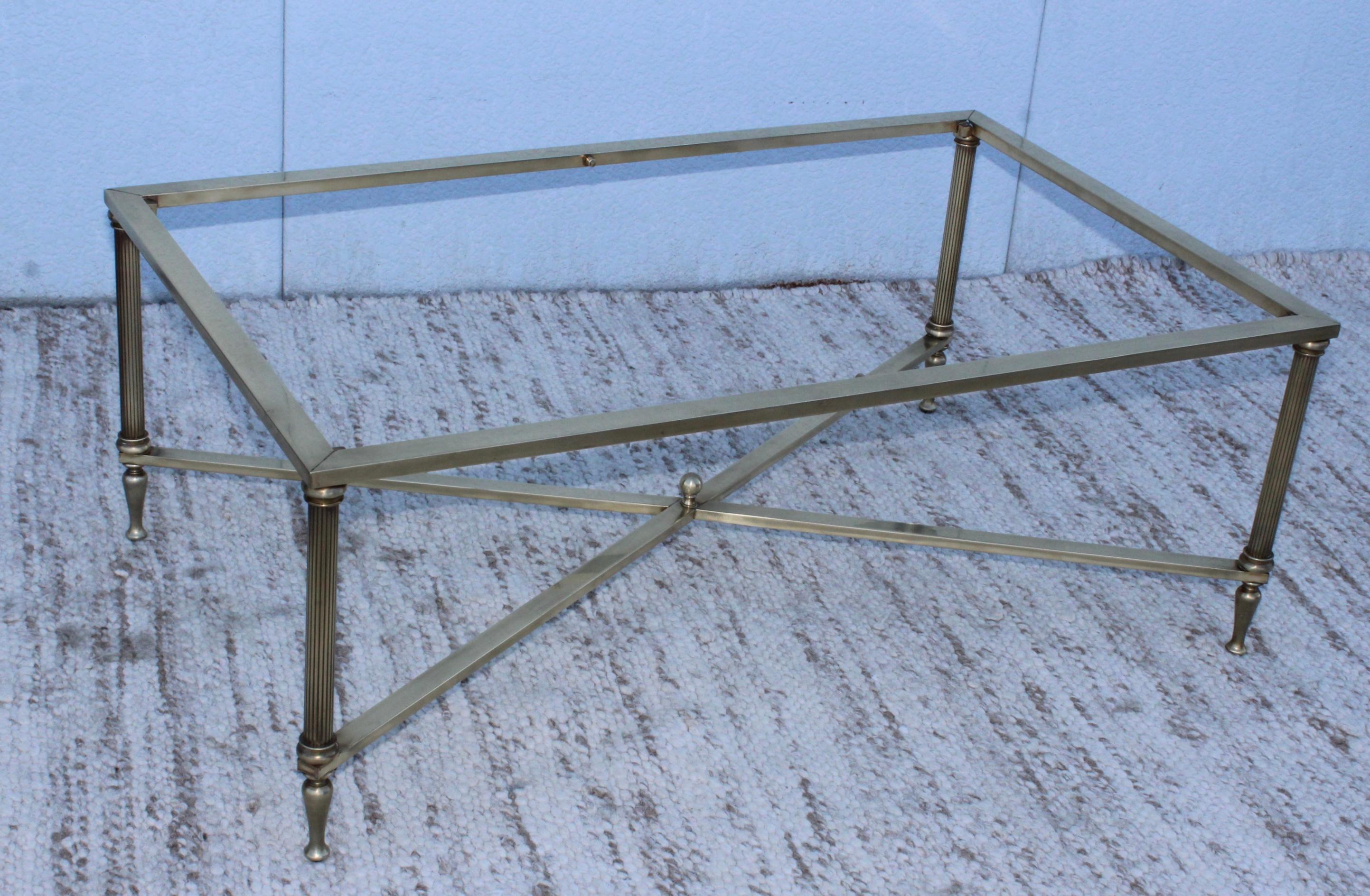 1950s Mid-Century Modern French Brass Coffee Table In Good Condition For Sale In New York, NY