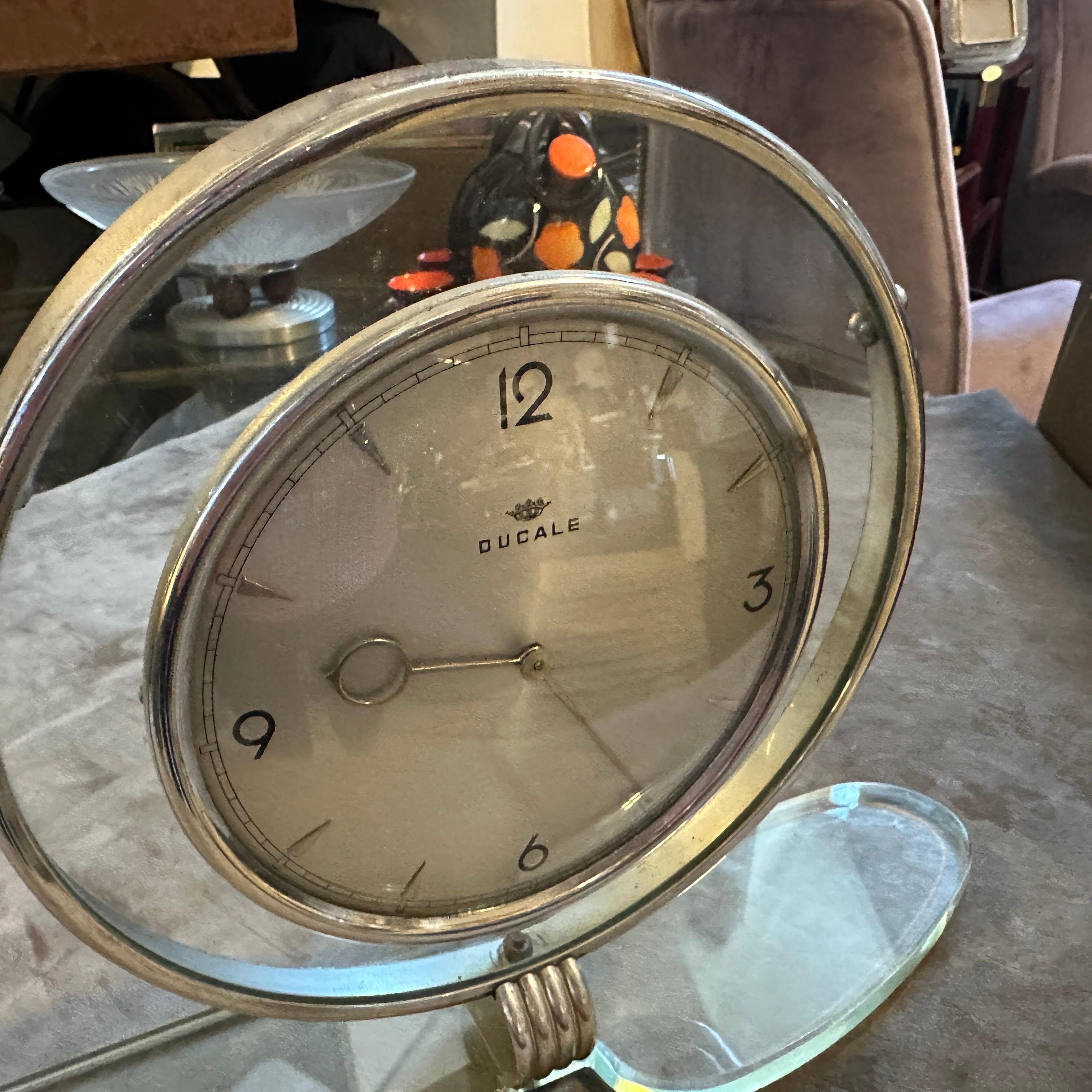 1950s Mid-Century Modern Glass and Chromed Metal Italian Table Clock by Ducale For Sale 10