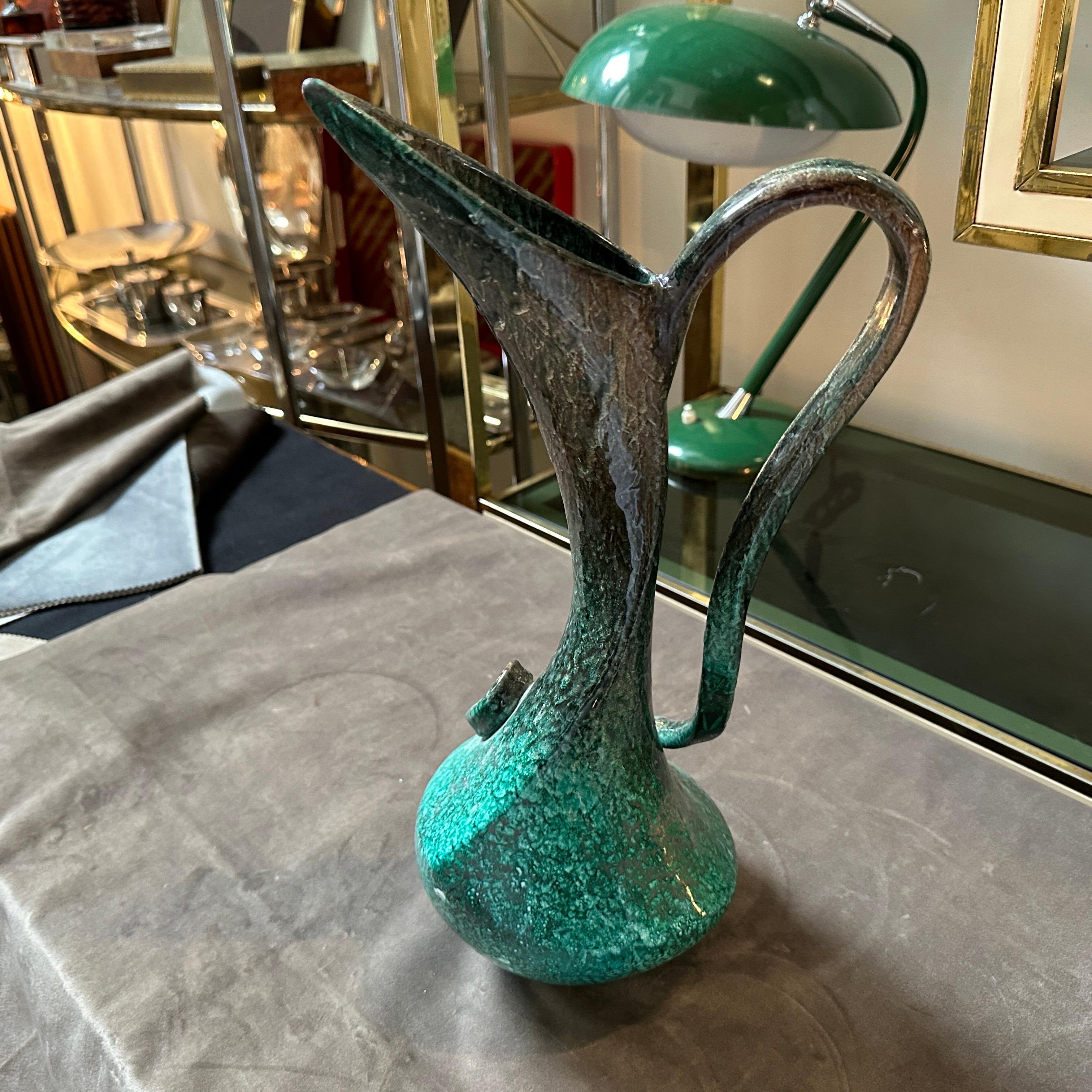 Vaso a brocca in ceramica verde, pezzo unico, italiano, del 1950. in vendita 2