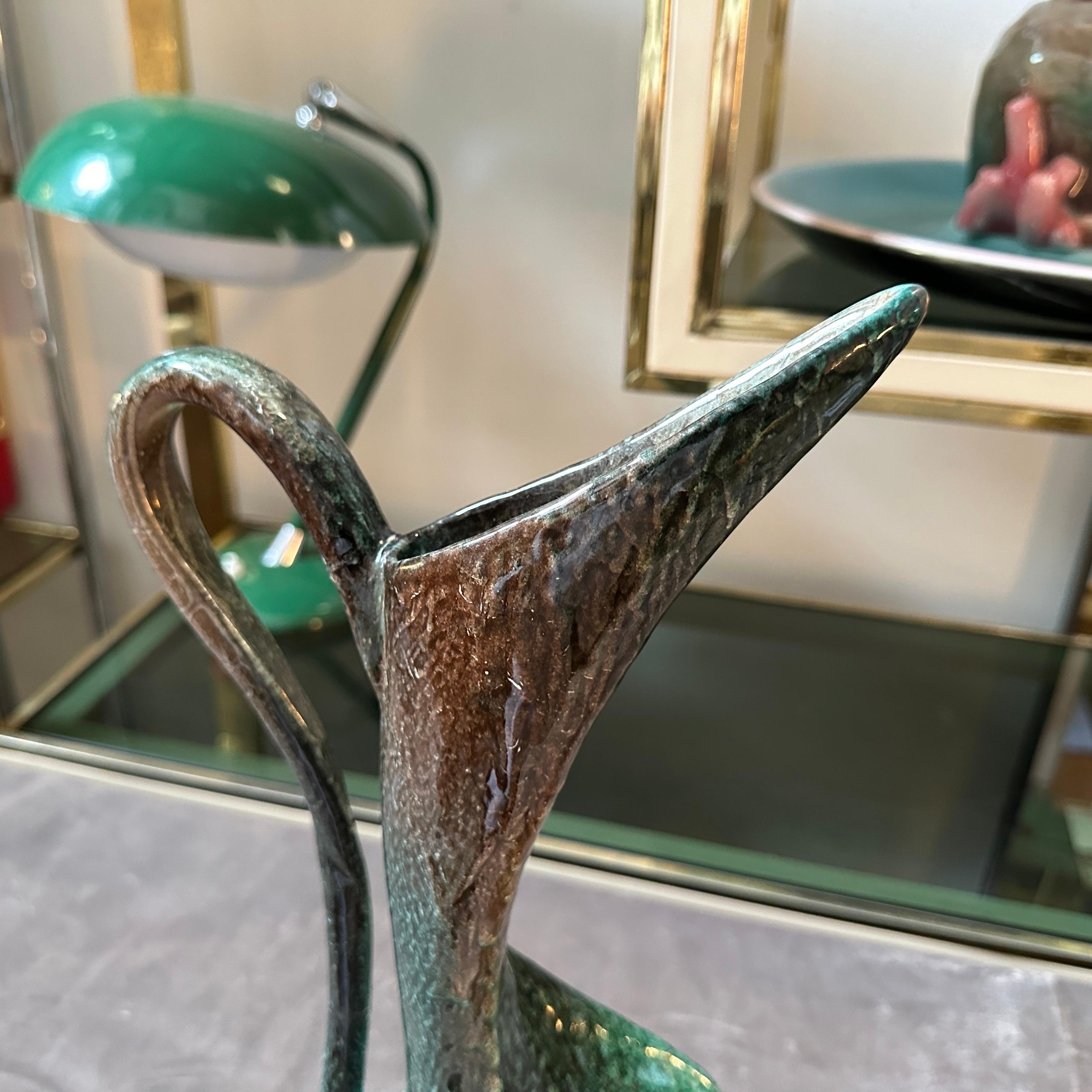 Italiano Vaso a brocca in ceramica verde, pezzo unico, italiano, del 1950. in vendita