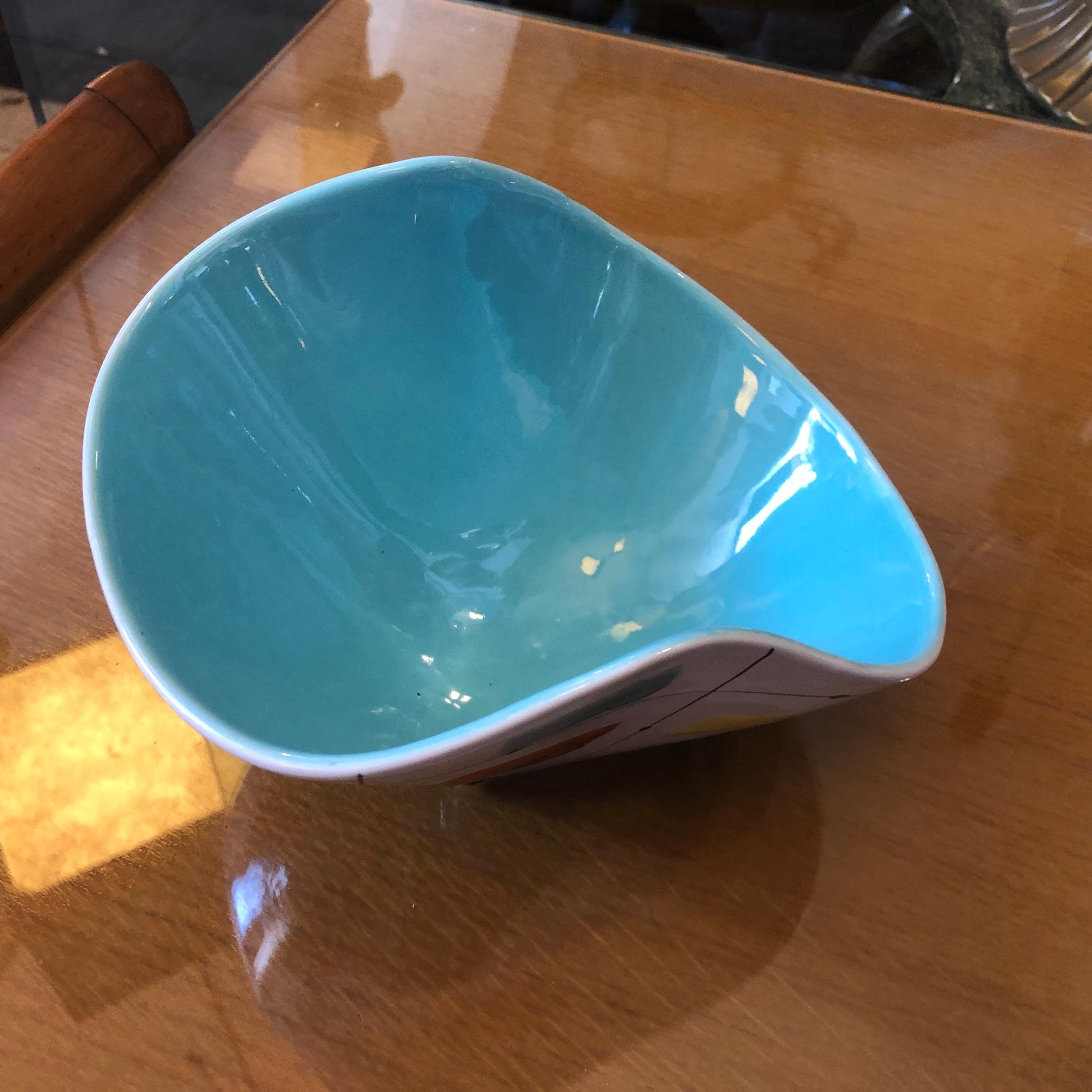 Italian 1950s Mid-Century Modern Hand-Painted Ceramic Bowl by Deruta