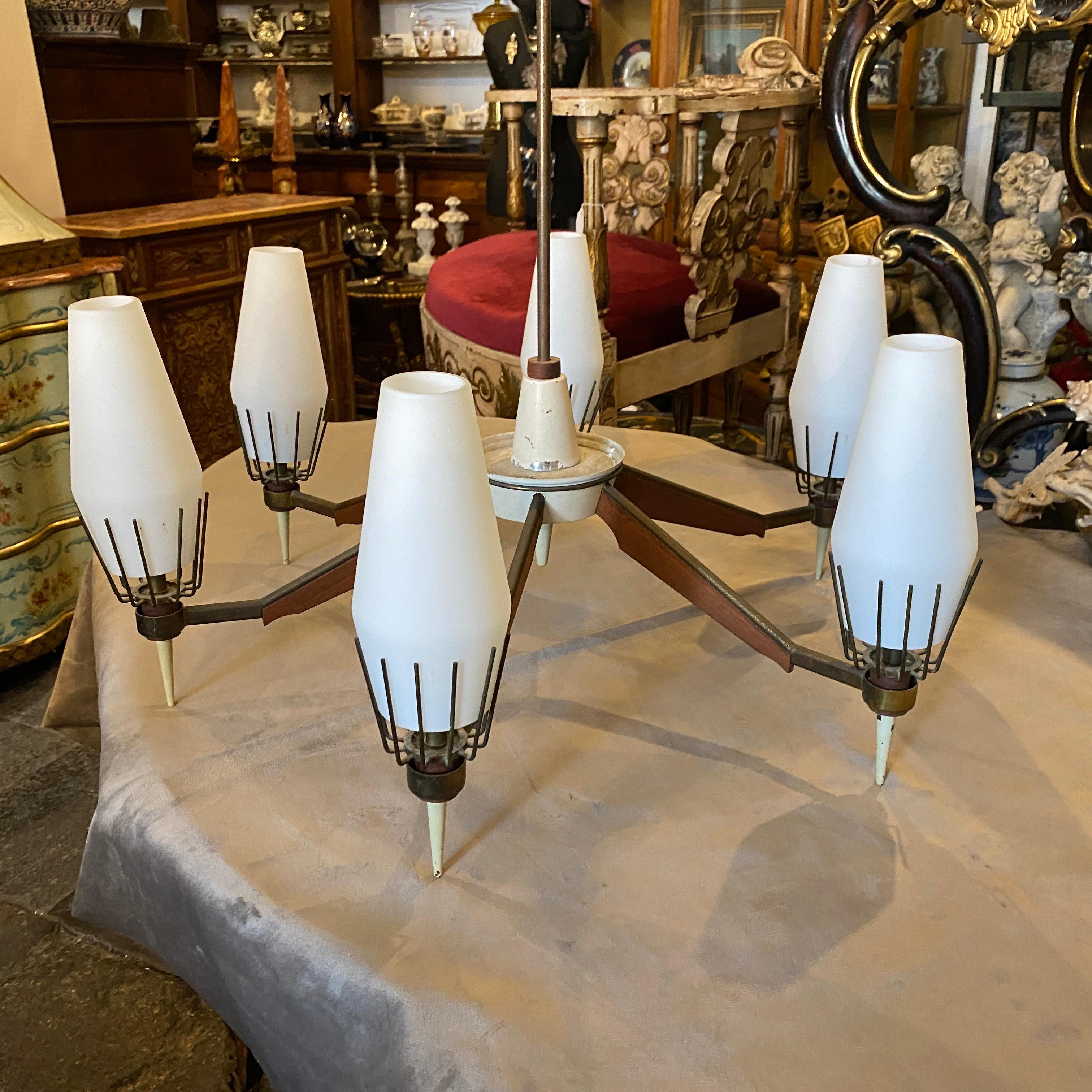 1950s Mid-Century Modern Italian Chandelier in the Manner of Arredoluce For Sale 5