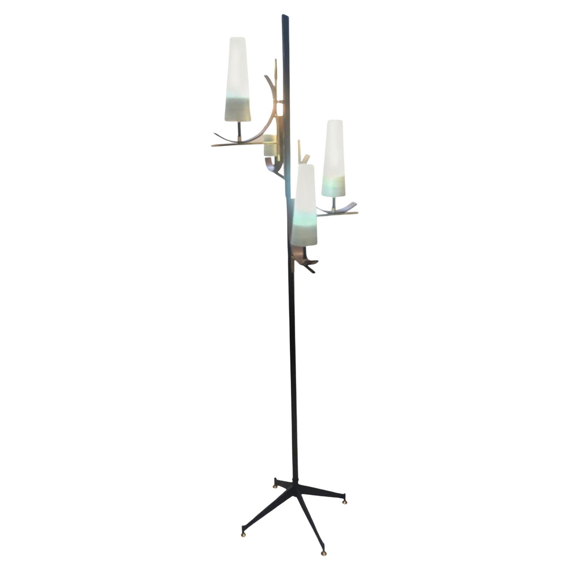 1950s Mid-Century Modern Italian Floor Lamp in the Manner of Stilnovo