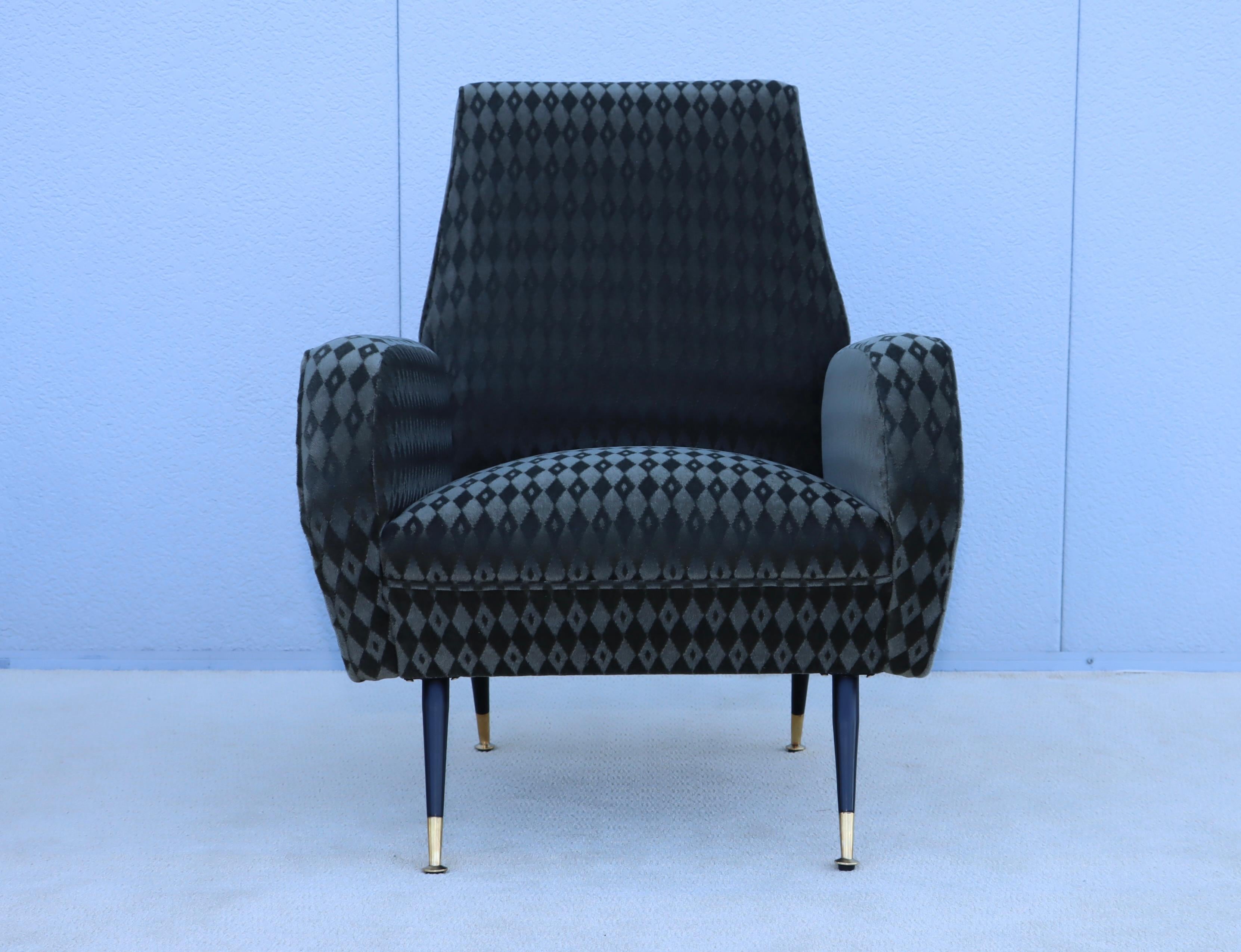 1950's Mid-Century Modern Italian Lounge Chairs With Donghia Mohair Upholstery For Sale 6
