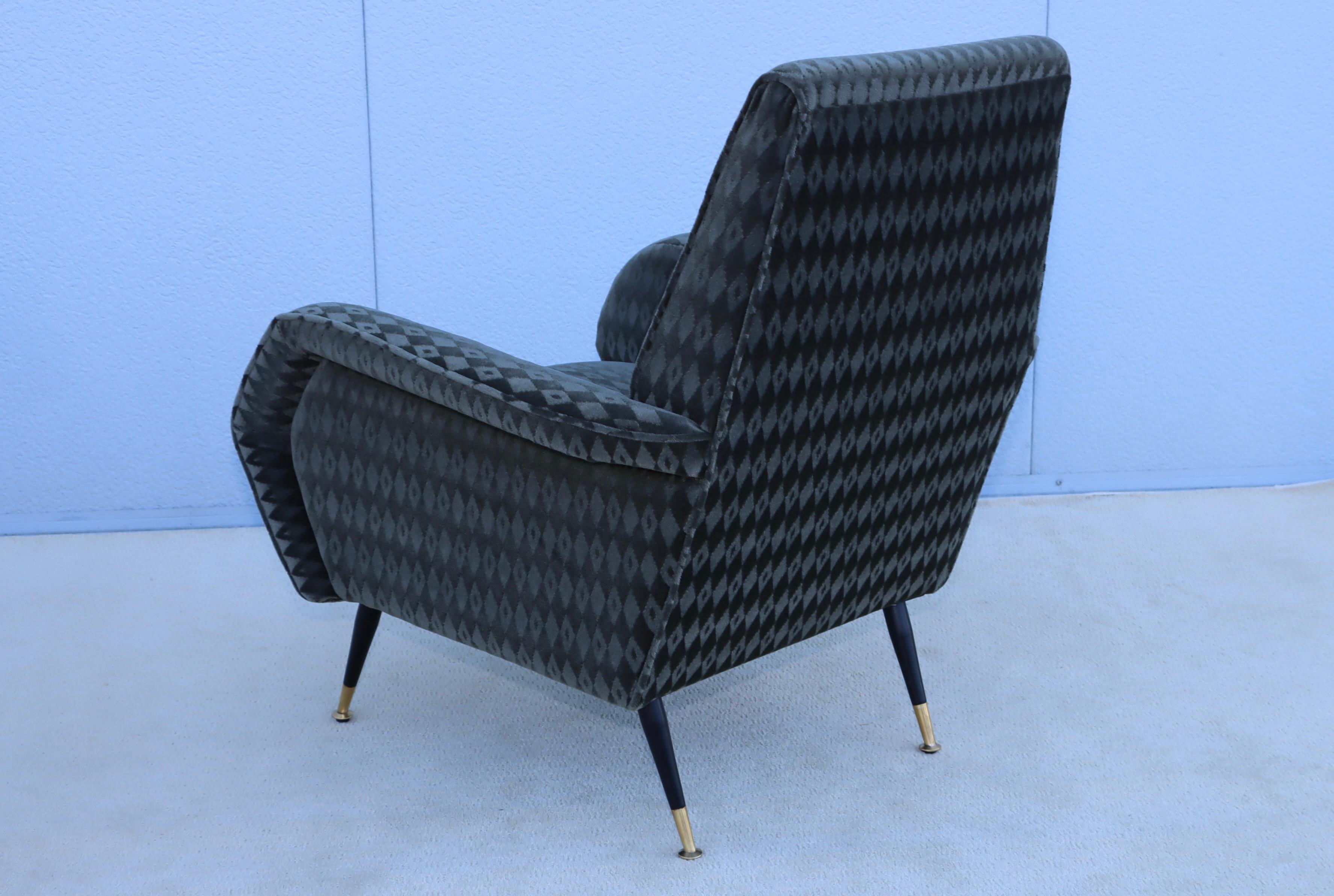 1950's Mid-Century Modern Italian Lounge Chairs With Donghia Mohair Upholstery For Sale 9