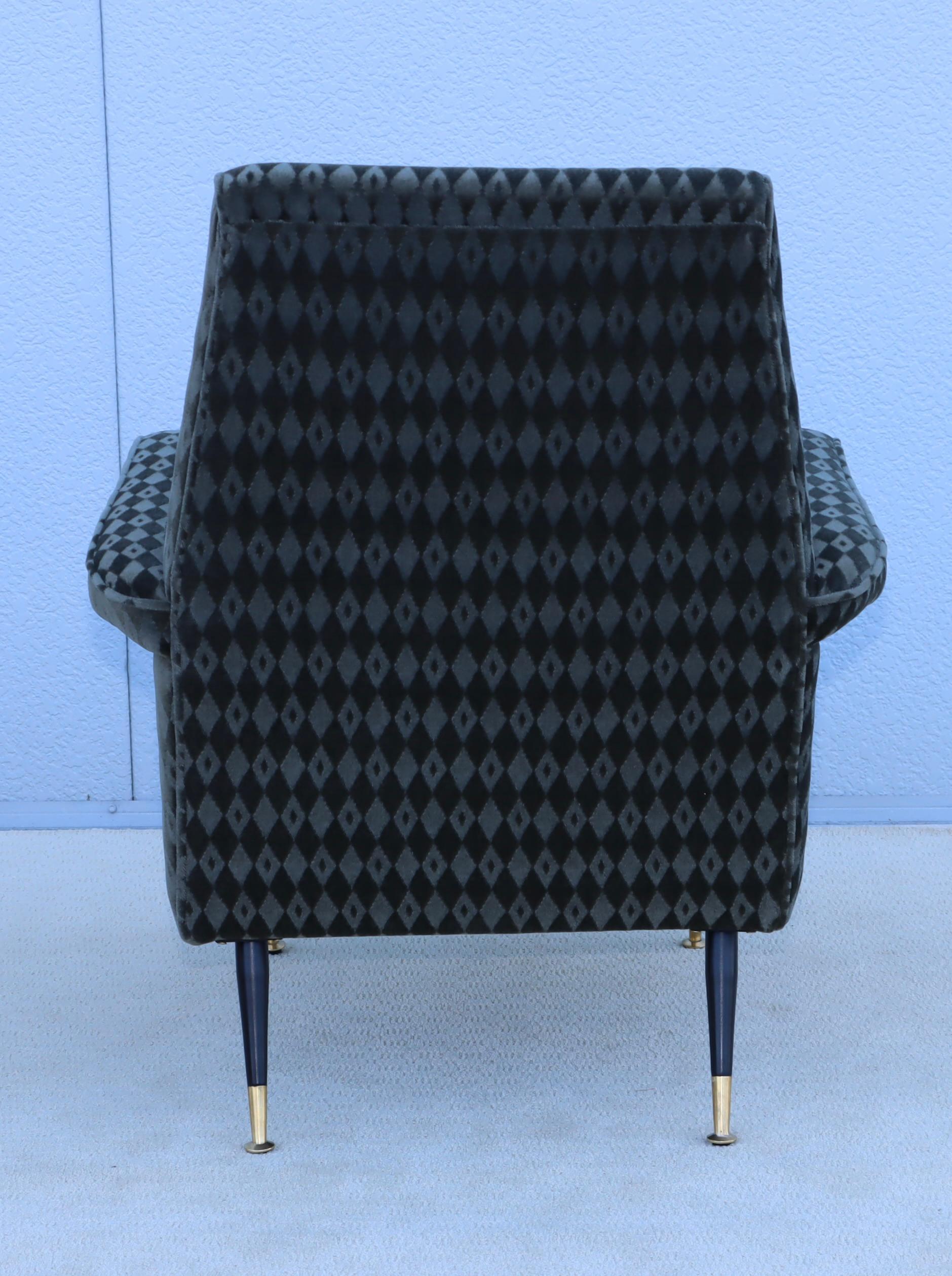 1950's Mid-Century Modern Italian Lounge Chairs With Donghia Mohair Upholstery For Sale 13