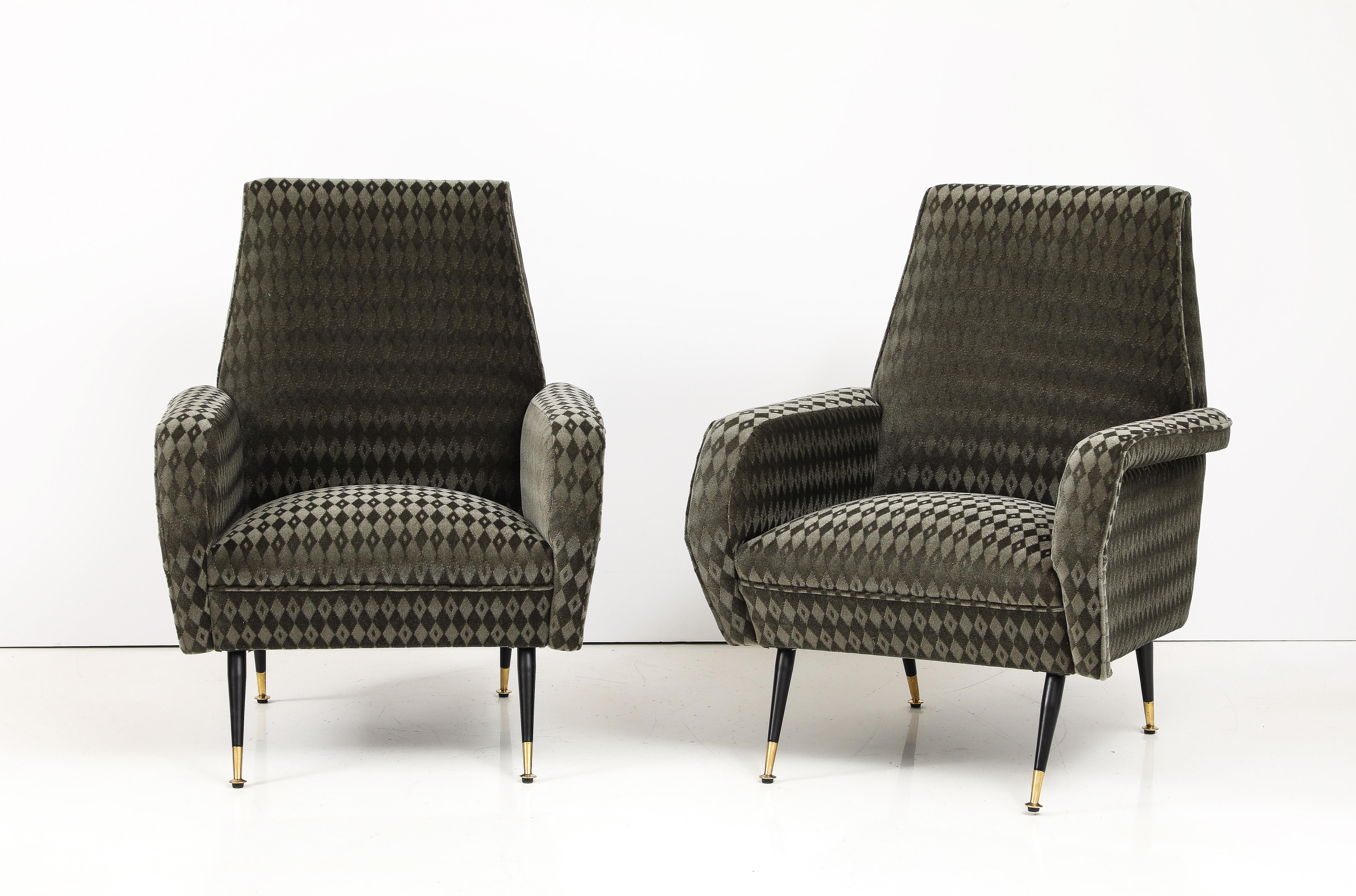 Metà XX secolo Sedie da salotto italiane della metà del secolo scorso con rivestimento in mohair Donghia in vendita