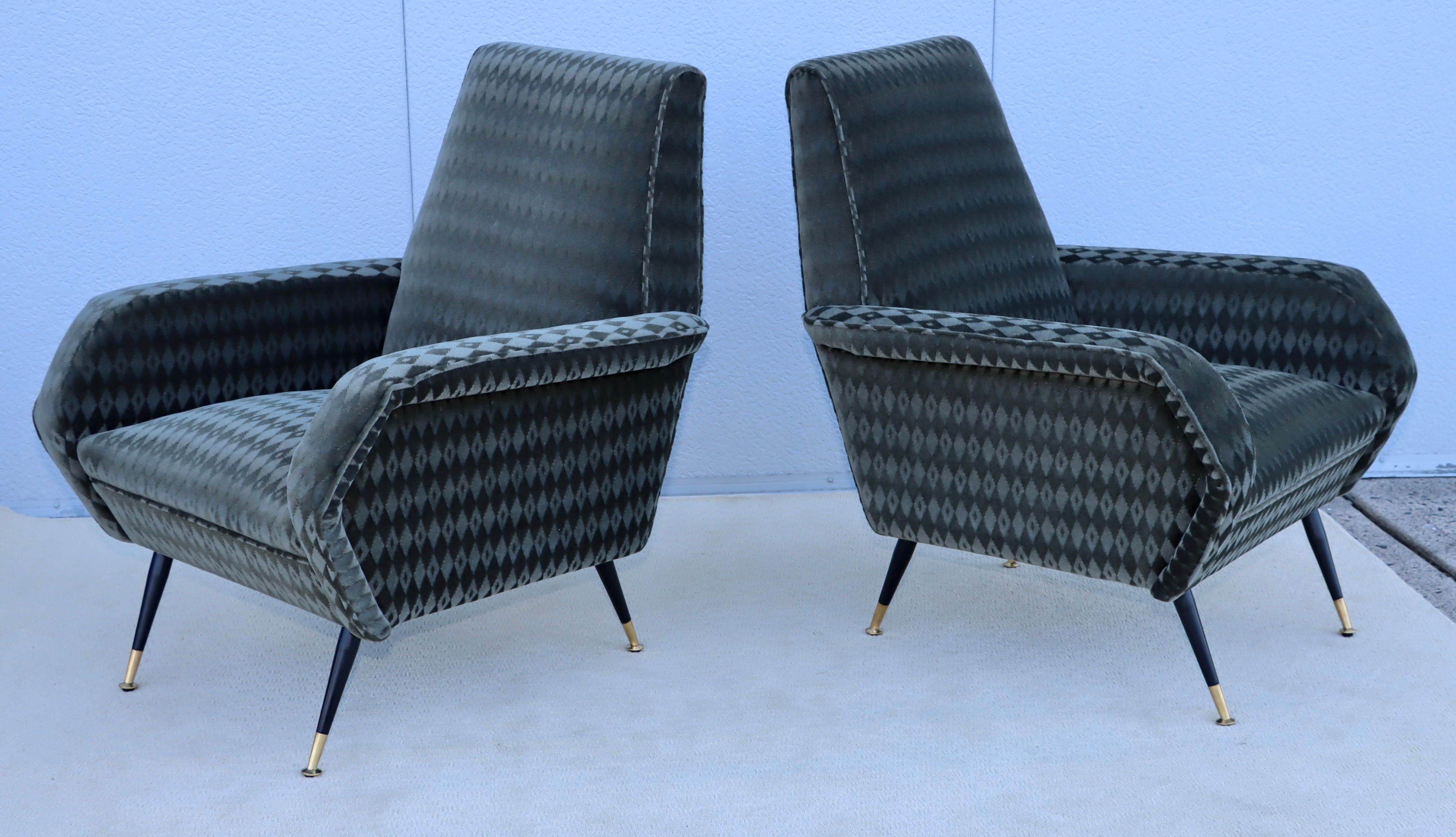 1950's Mid-Century Modern Italian Lounge Chairs With Donghia Mohair Upholstery For Sale 3