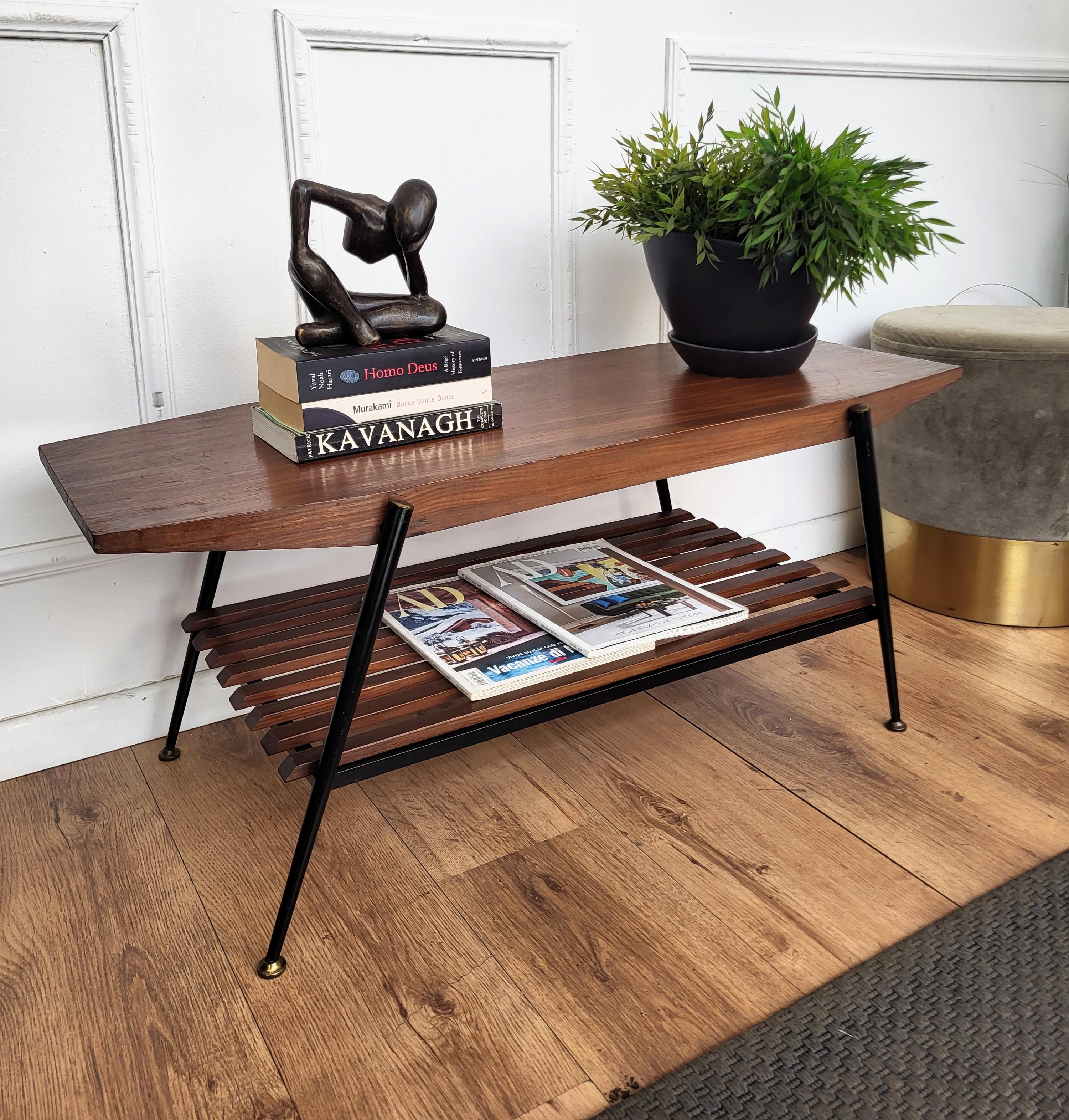 1950er Jahre Mid-Century Modern Italienisch Achteckig Metall Messing Lamelle Wood Couchtisch (Moderne der Mitte des Jahrhunderts) im Angebot