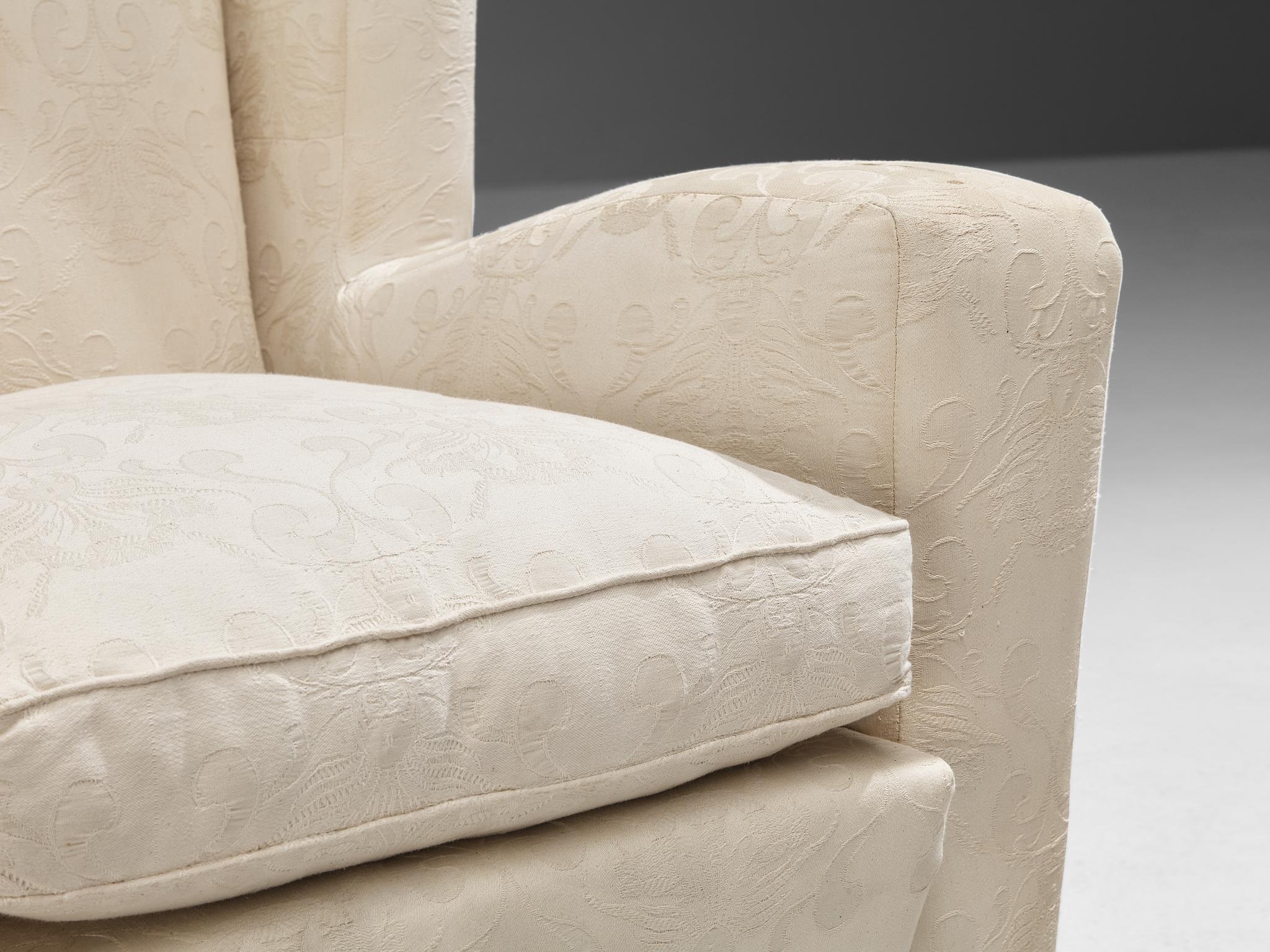 1950s Mid-Century Modern Italian Wingback Chair in Off-White Fabric & Wood For Sale 2