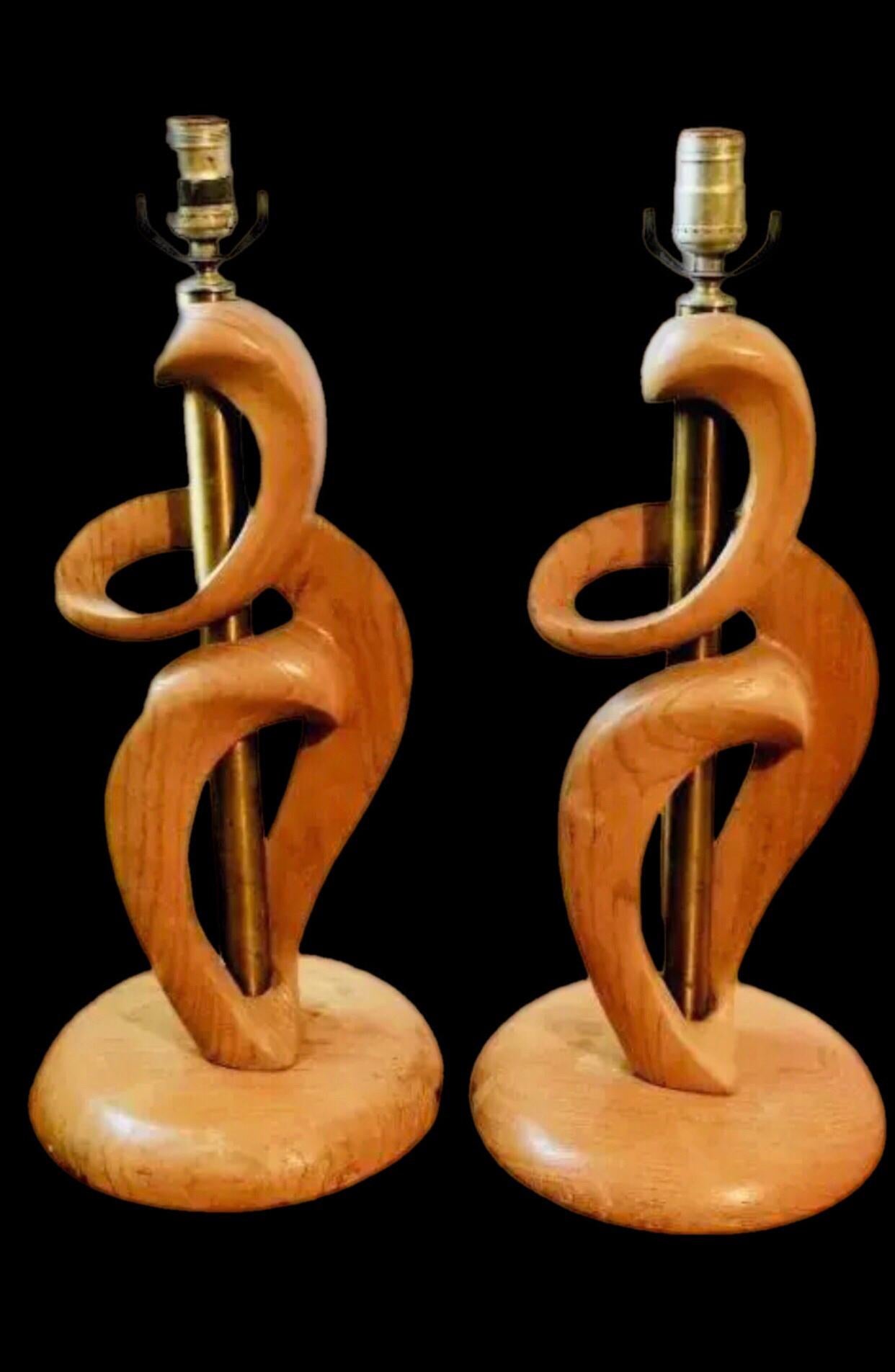 Mid-Century moderno Lampade da tavolo in legno scultoree astratte di Jascha Heifetz del 1950, metà secolo moderno in vendita