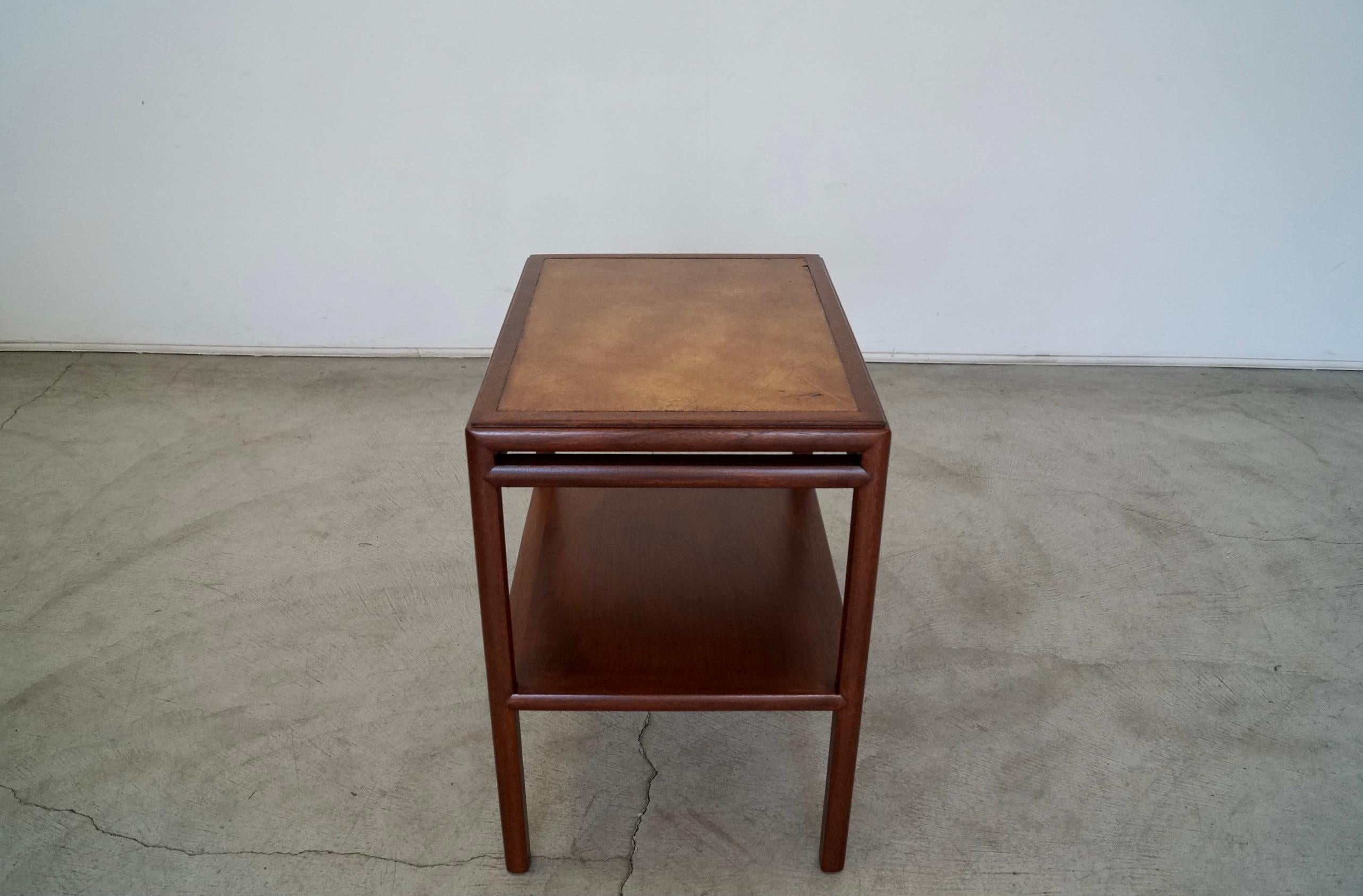 1950's Mid-Century Modern Leather End Table In Excellent Condition For Sale In Burbank, CA