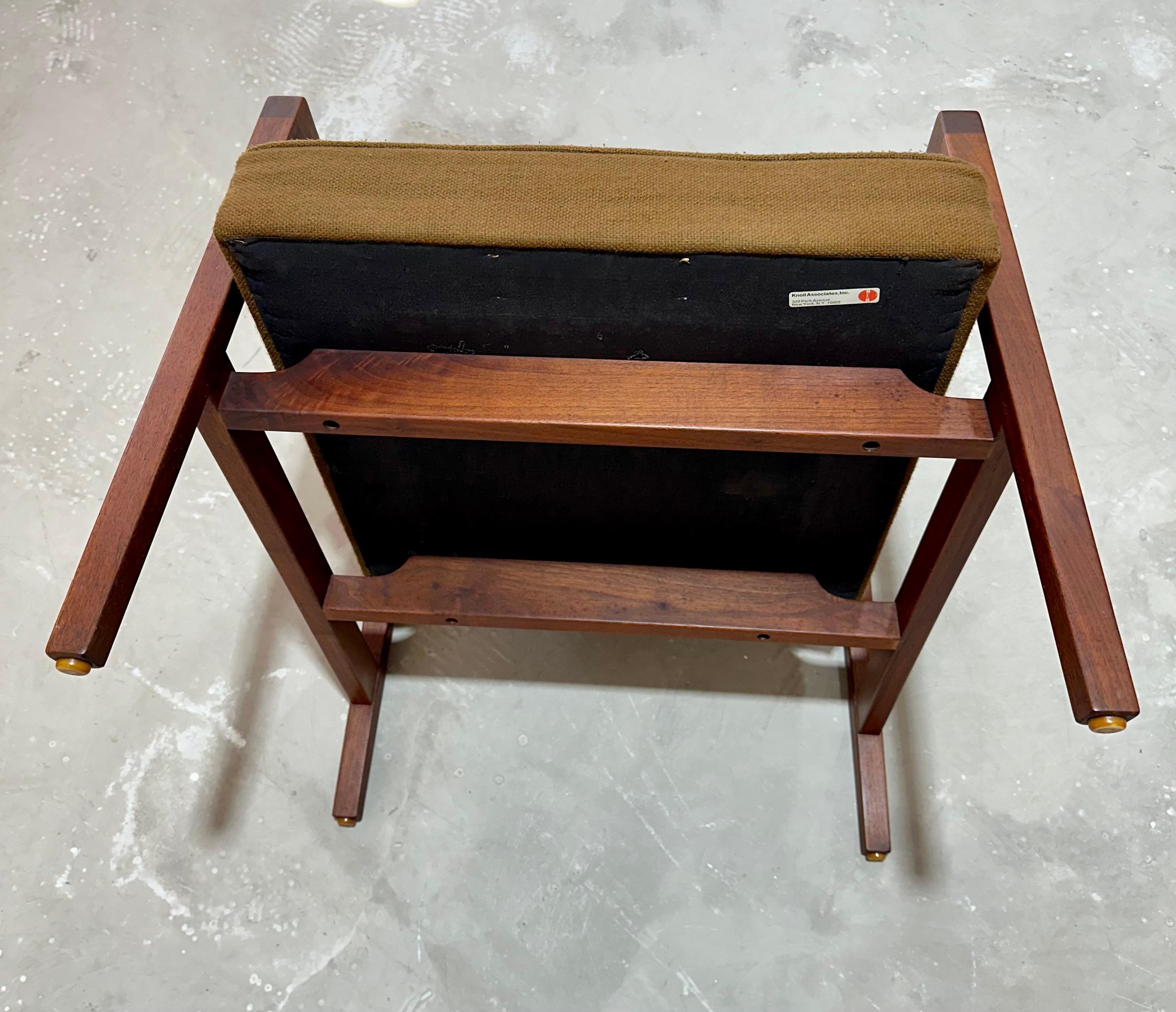 1950s Mid-Century Modern Lewis Butler for Knoll Walnut Lounge Chair For Sale 1