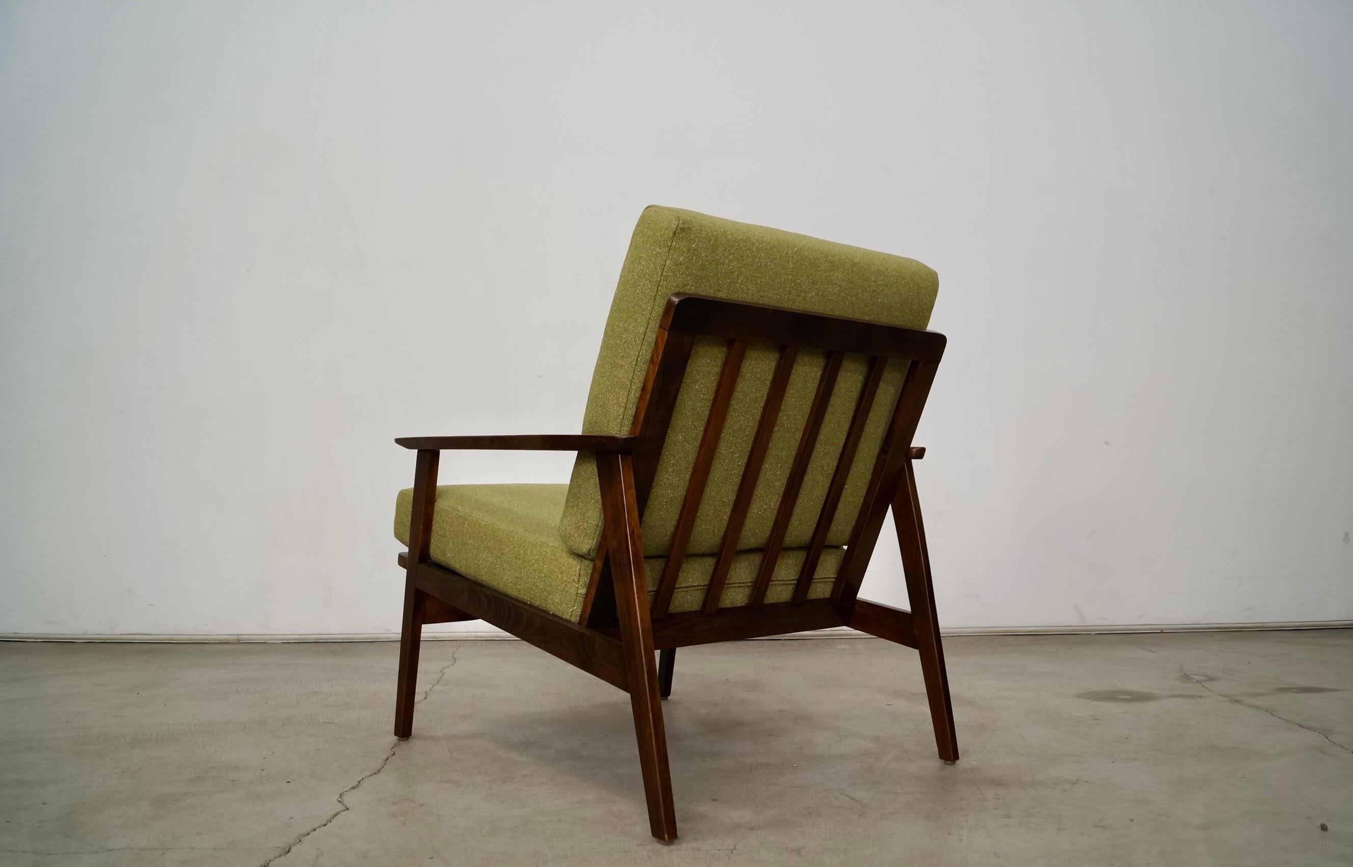 Fauteuil de salon mi-siècle moderne des années 1950 en vente 4