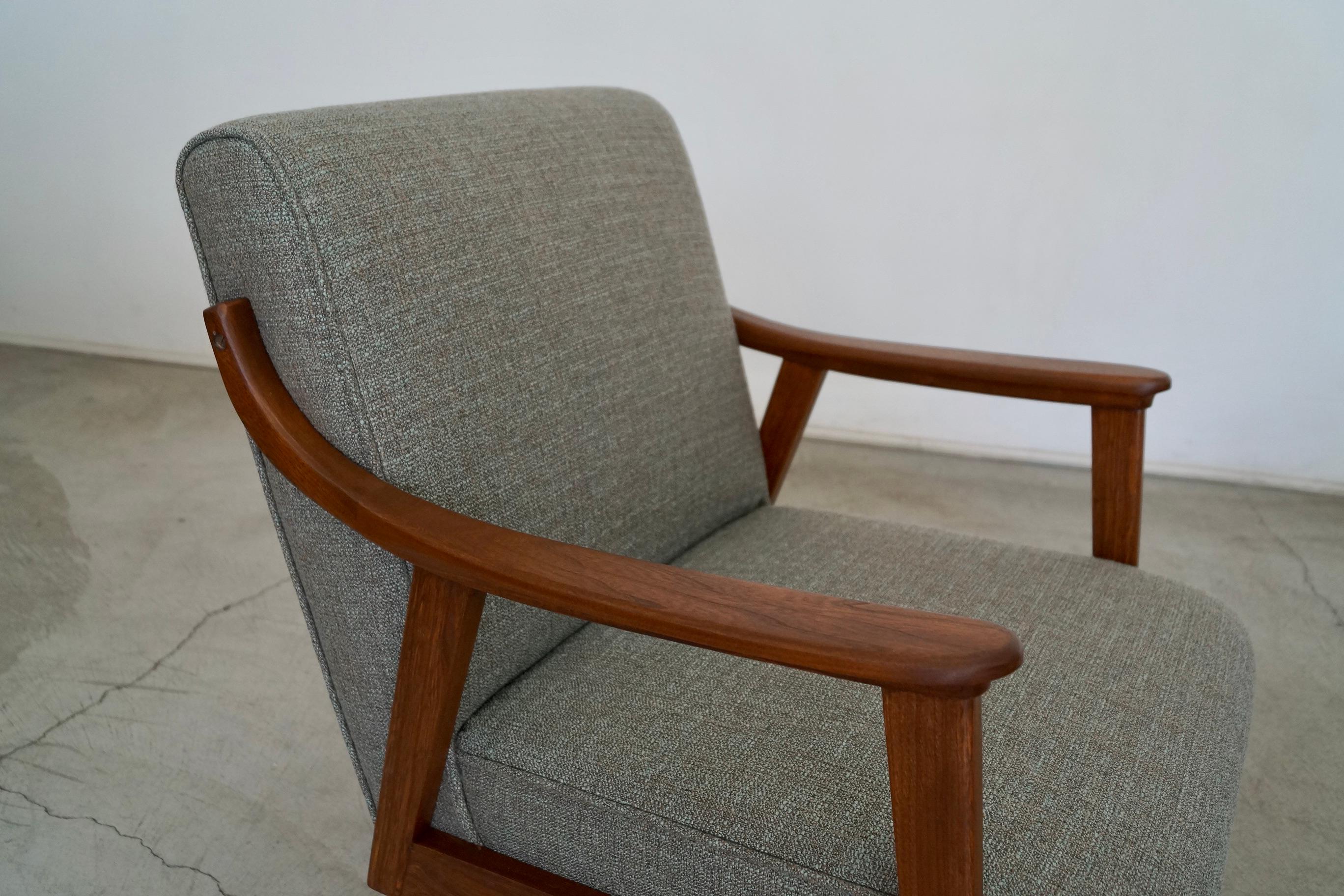 1950's Mid-Century Modern Lounge Chairs, a Pair 10