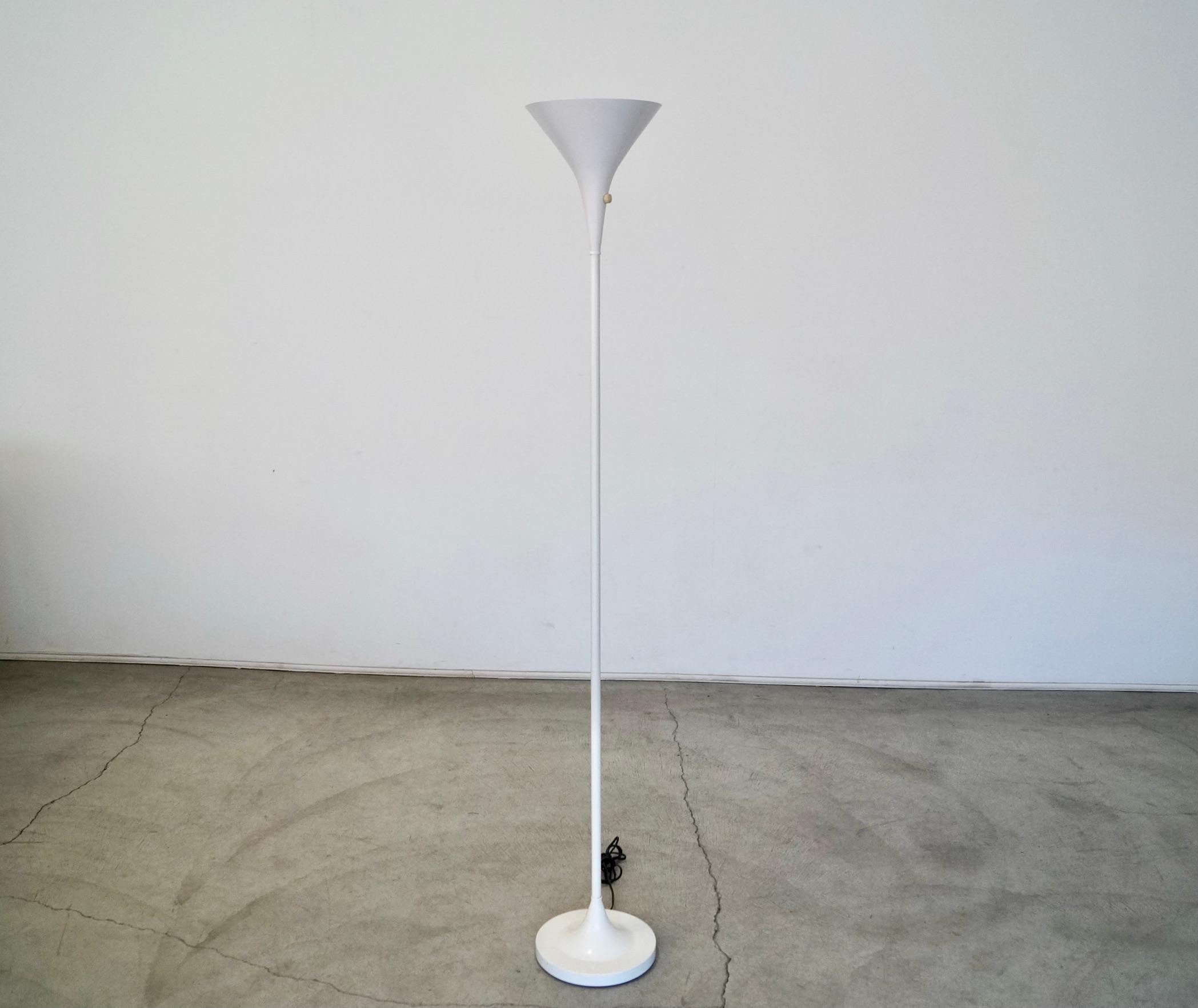1950's Mid-Century Modern Max Bill Style Tulip Floor Lamp In Good Condition For Sale In Burbank, CA