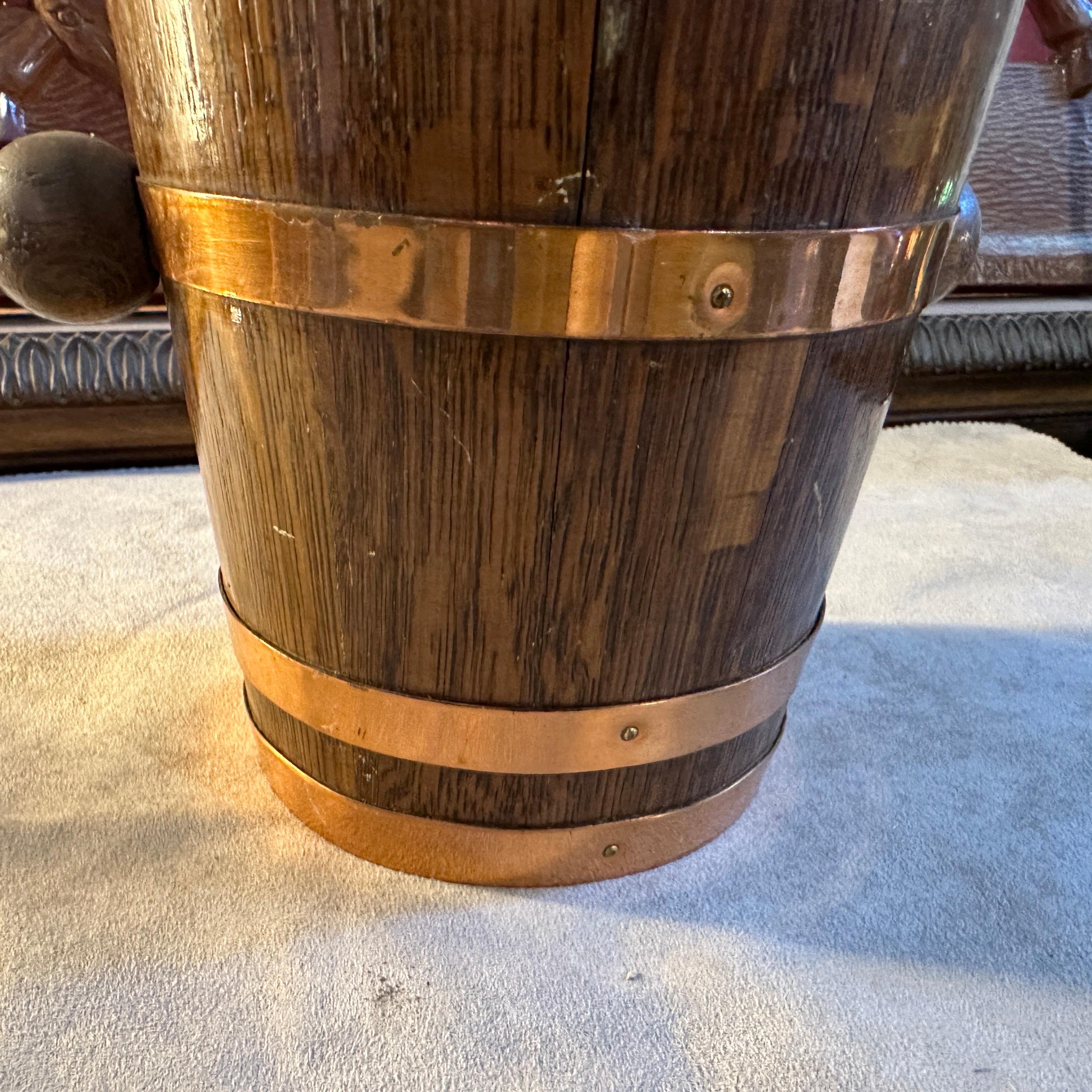 Italian 1950s Mid-Century Modern Oak and Copper French Ice Bucket For Sale