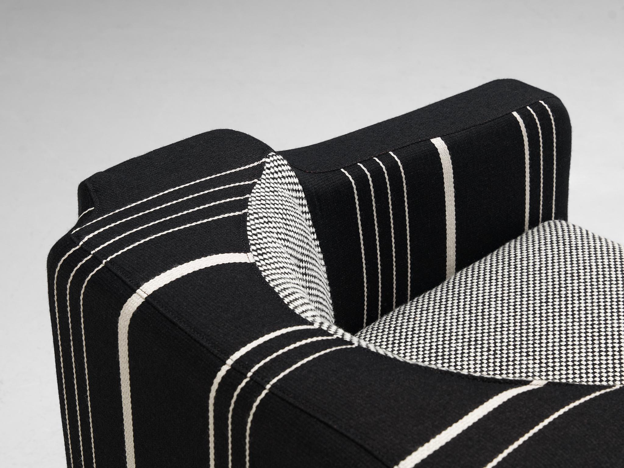 1950s Mid-Century Modern Pair of Italian Club Chairs in Black White Fabric For Sale 6